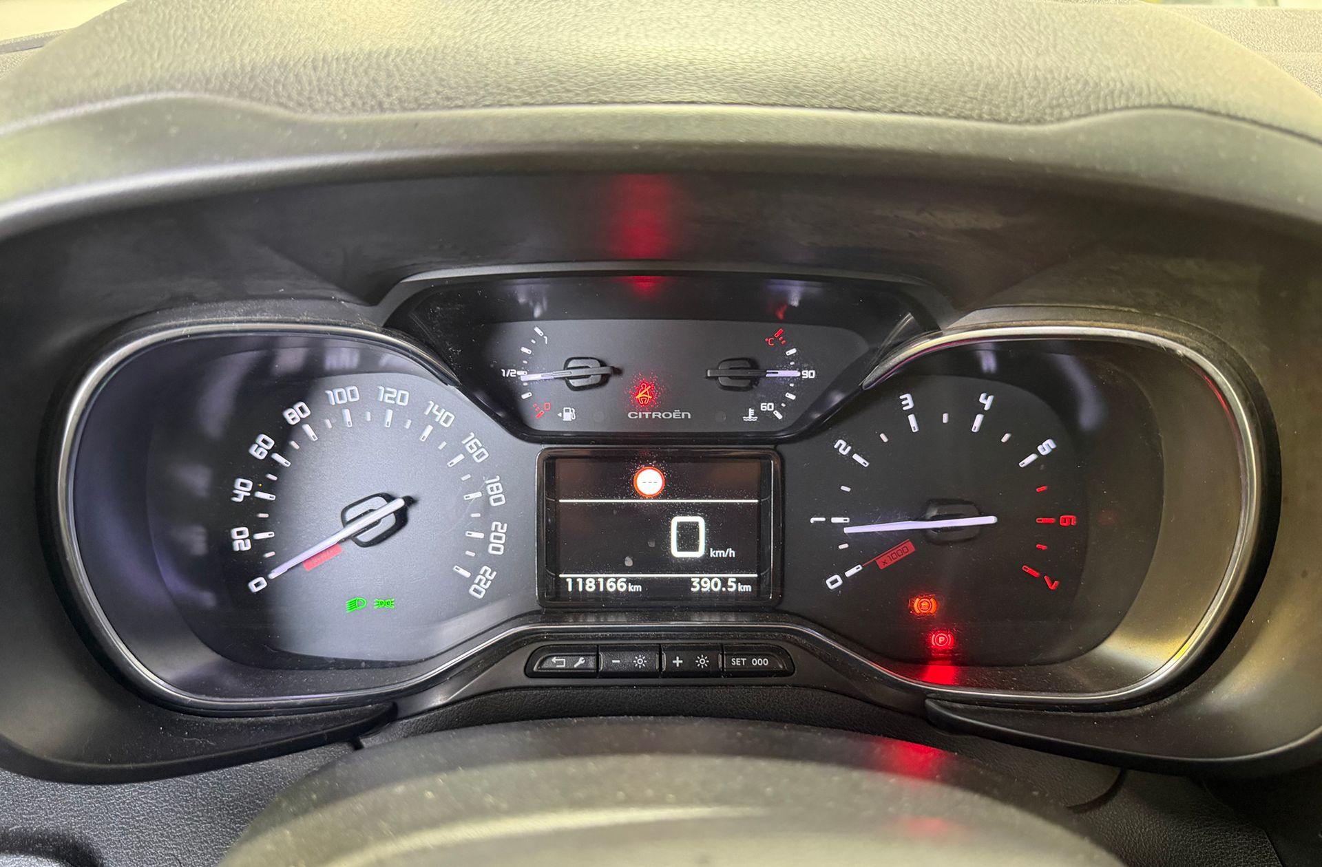 Citroën Berlingo BlueHDi 100 Talla M Shine - foto 25