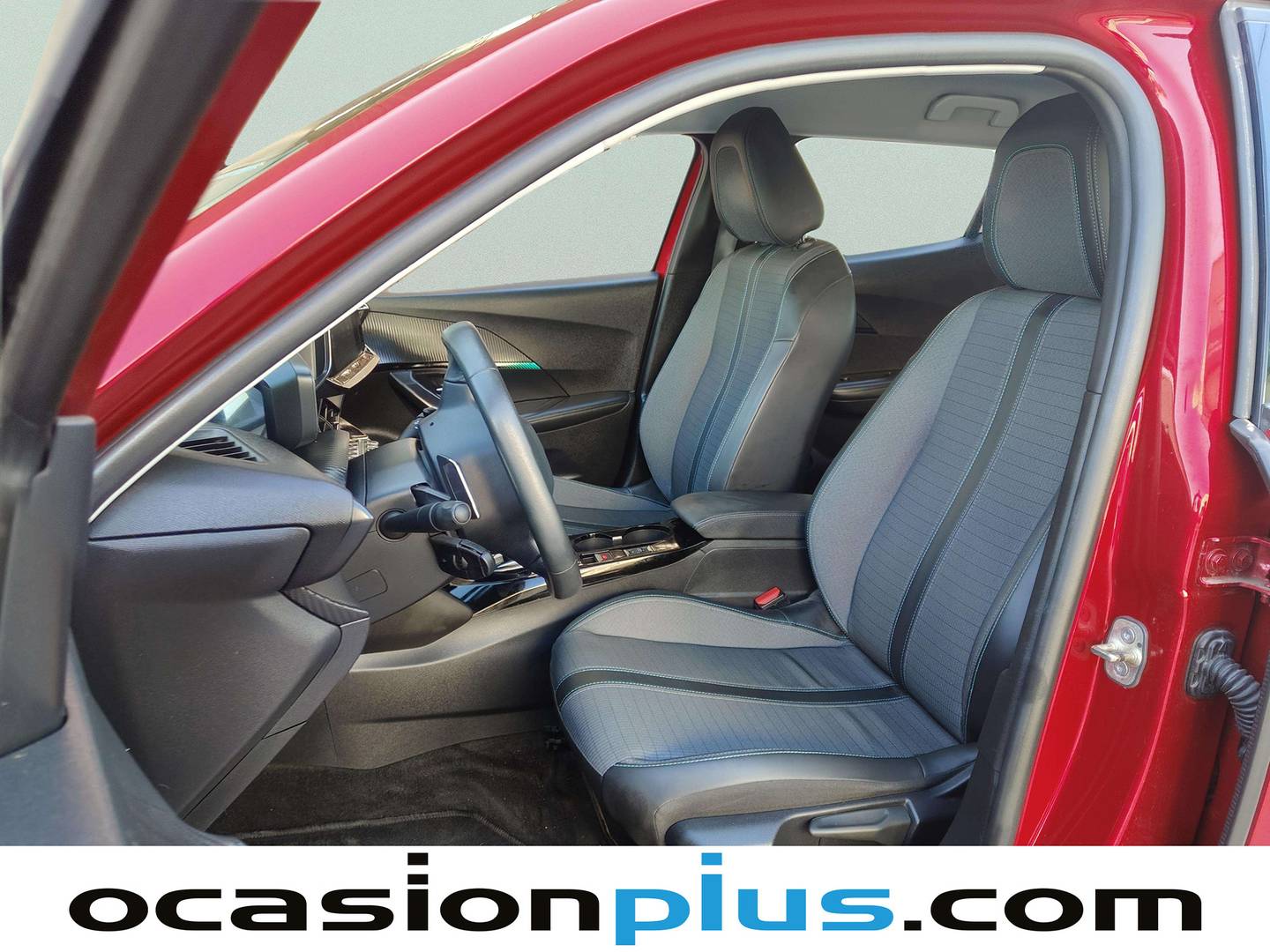 Foto asientos delanteros Peugeot 2008 Peugeot 2008 PureTech 130 S&S Allure Pack EAT8 (130 CV)