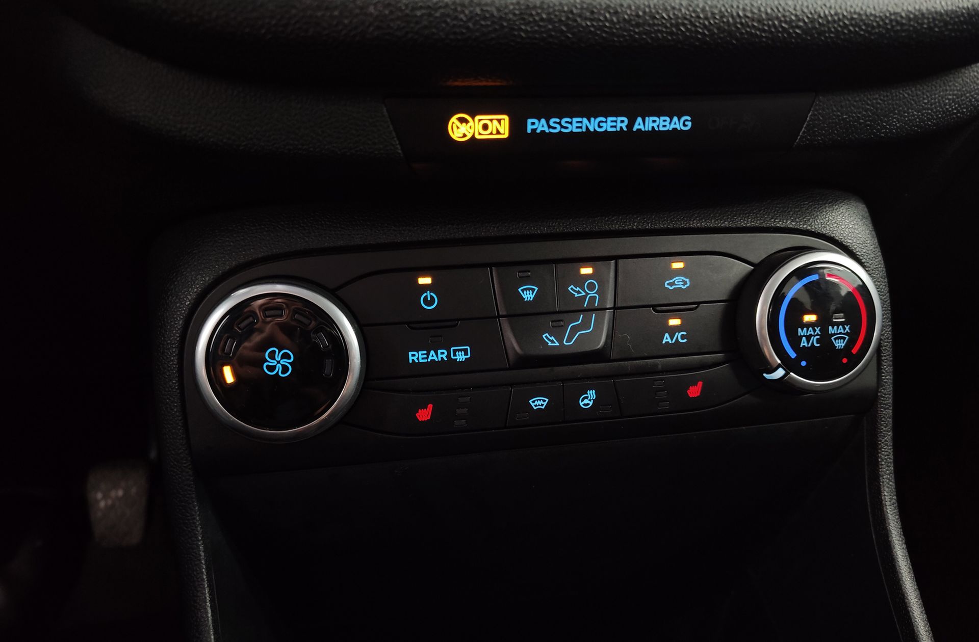 Ford Fiesta 1.0 EcoBoost Trend - foto 27