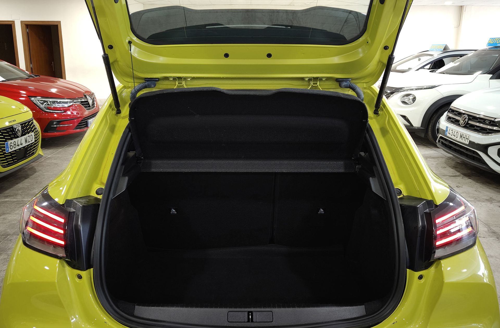 Peugeot 208 Style Hybrid 110 eDCS6 - foto 15