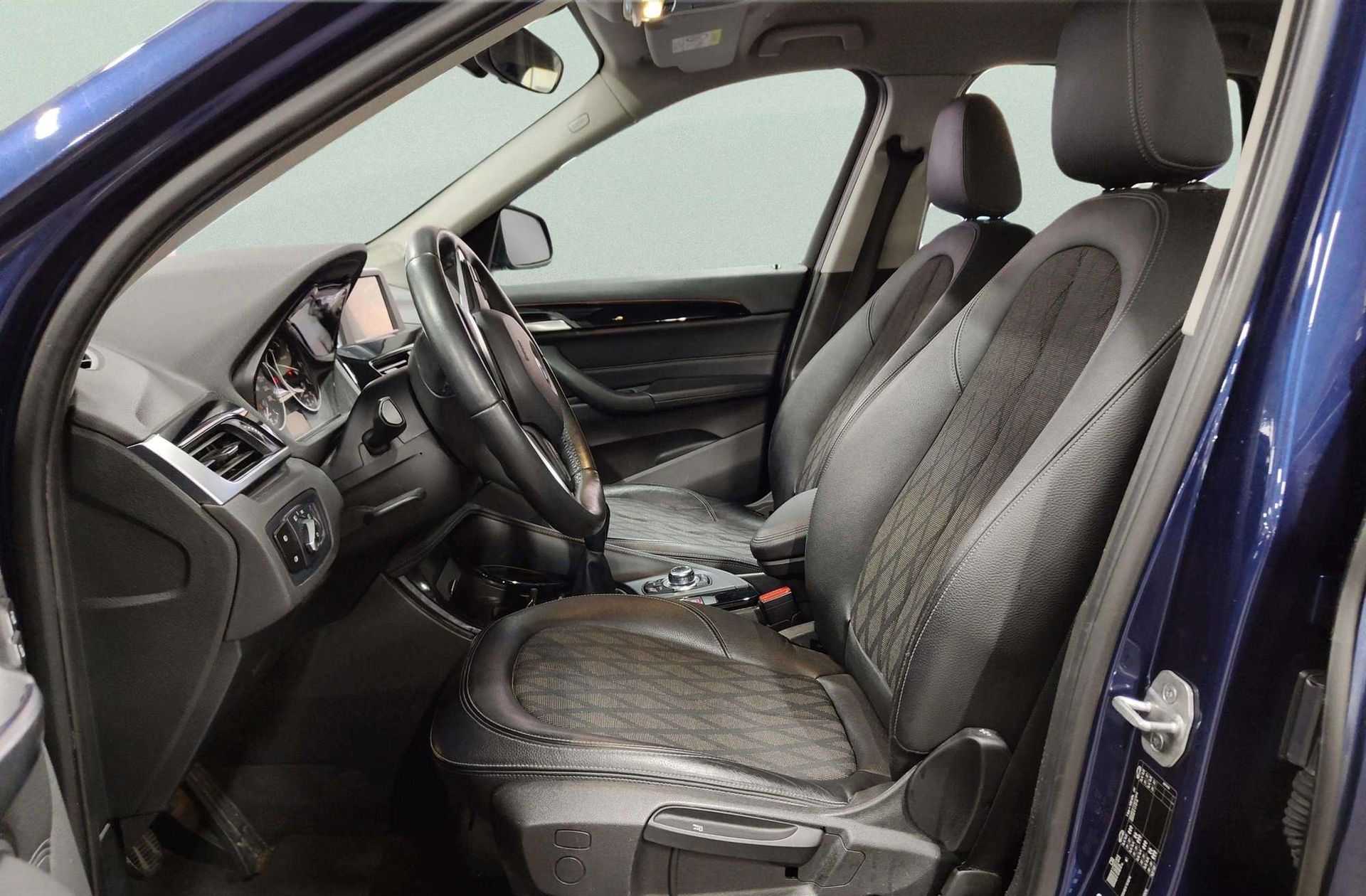 BMW X1 sDrive18d - foto 12