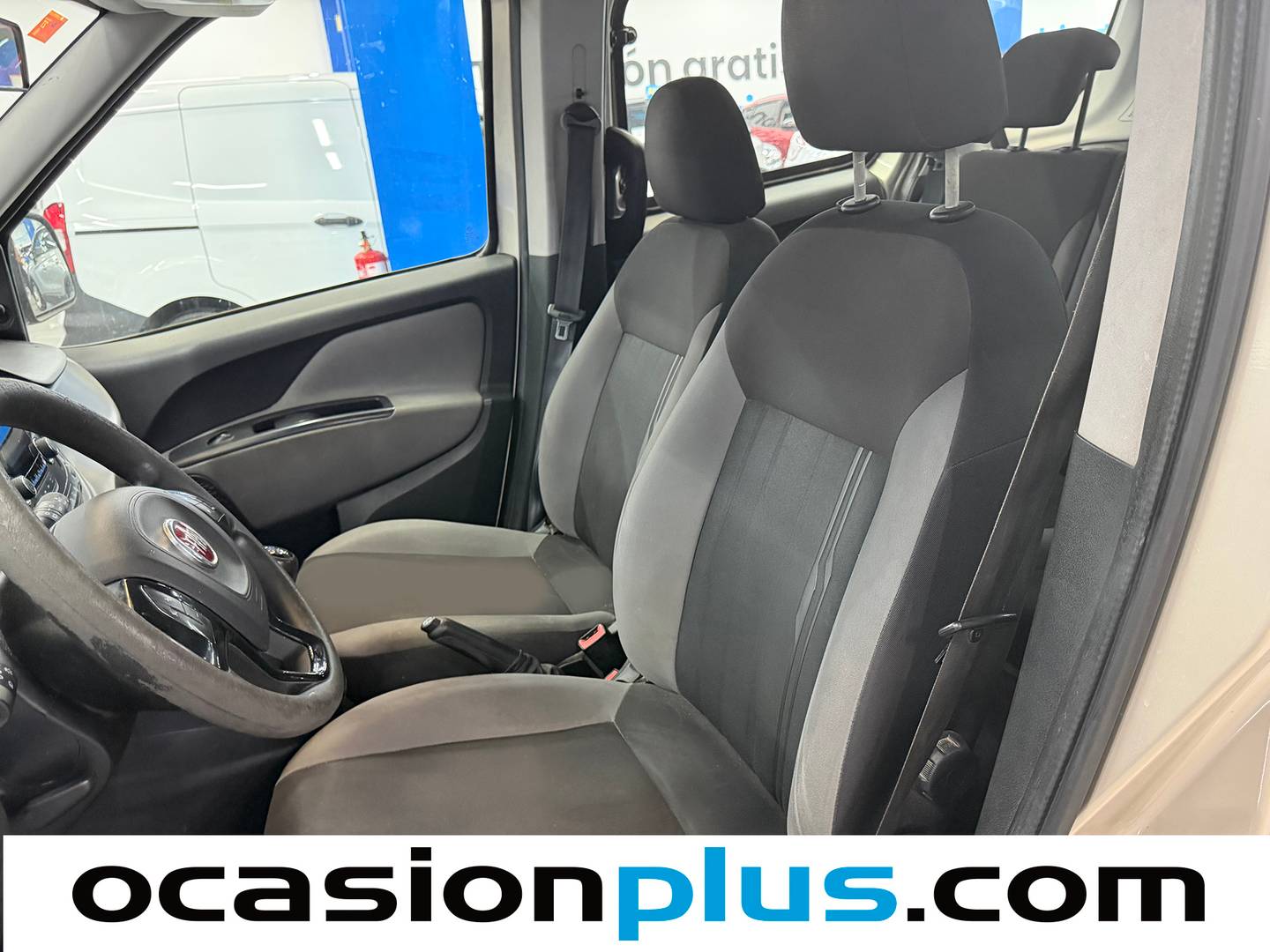 Foto asientos delanteros Fiat Doblò Fiat Dobló Panorama Easy 1.6 Multijet (120 CV)