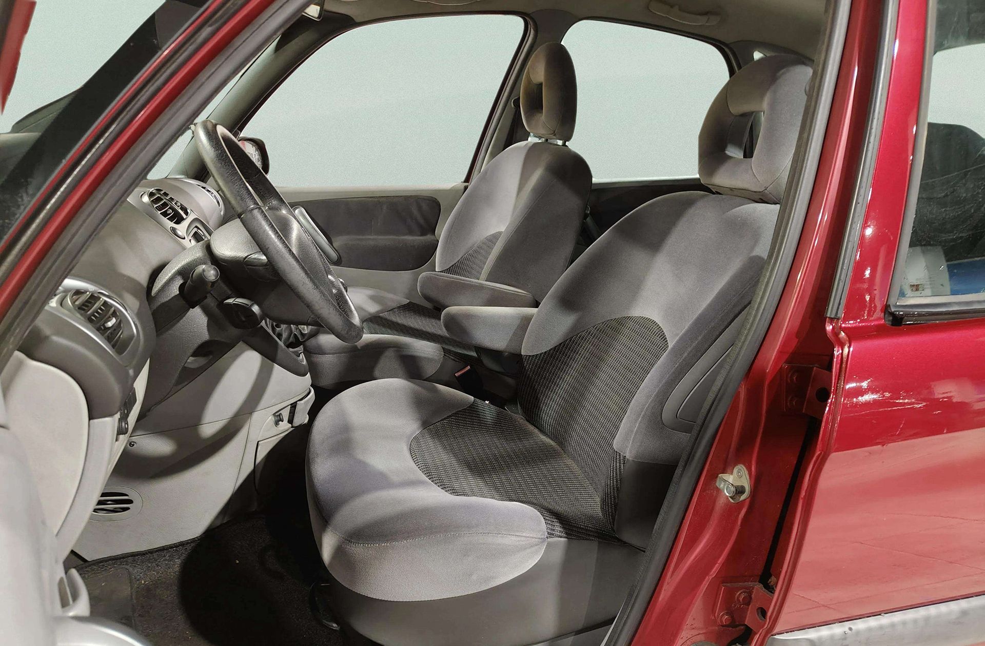 Citroën Xsara Picasso 1.6 HDi SX - foto 8
