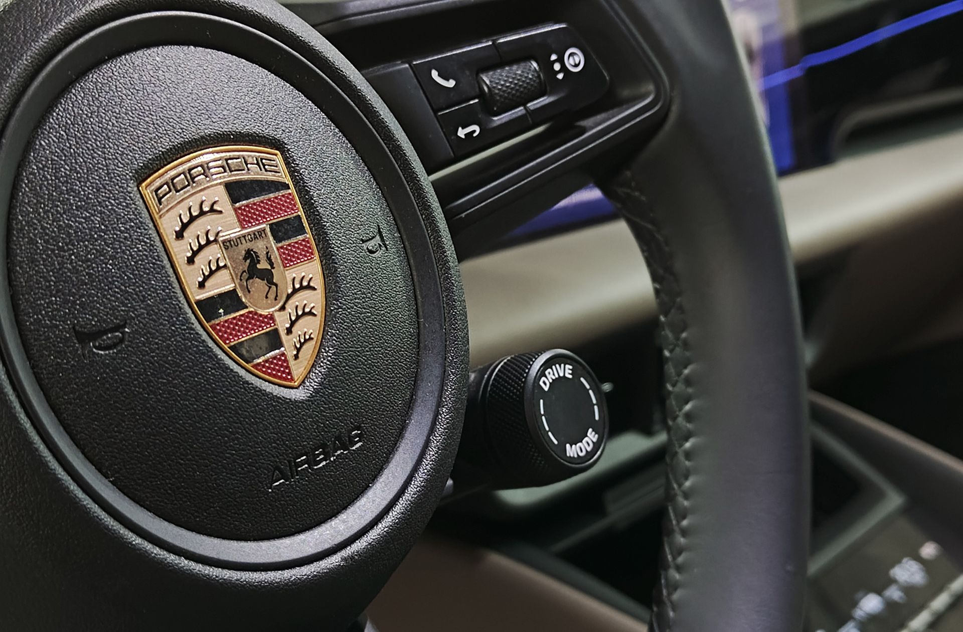 Porsche Macan - foto 33
