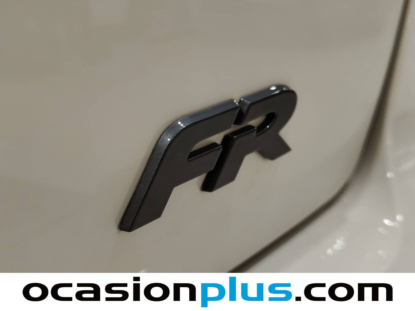 Extras y acabados del Seat Arona Seat Arona 1.0 TSI S&S FR (115 CV)