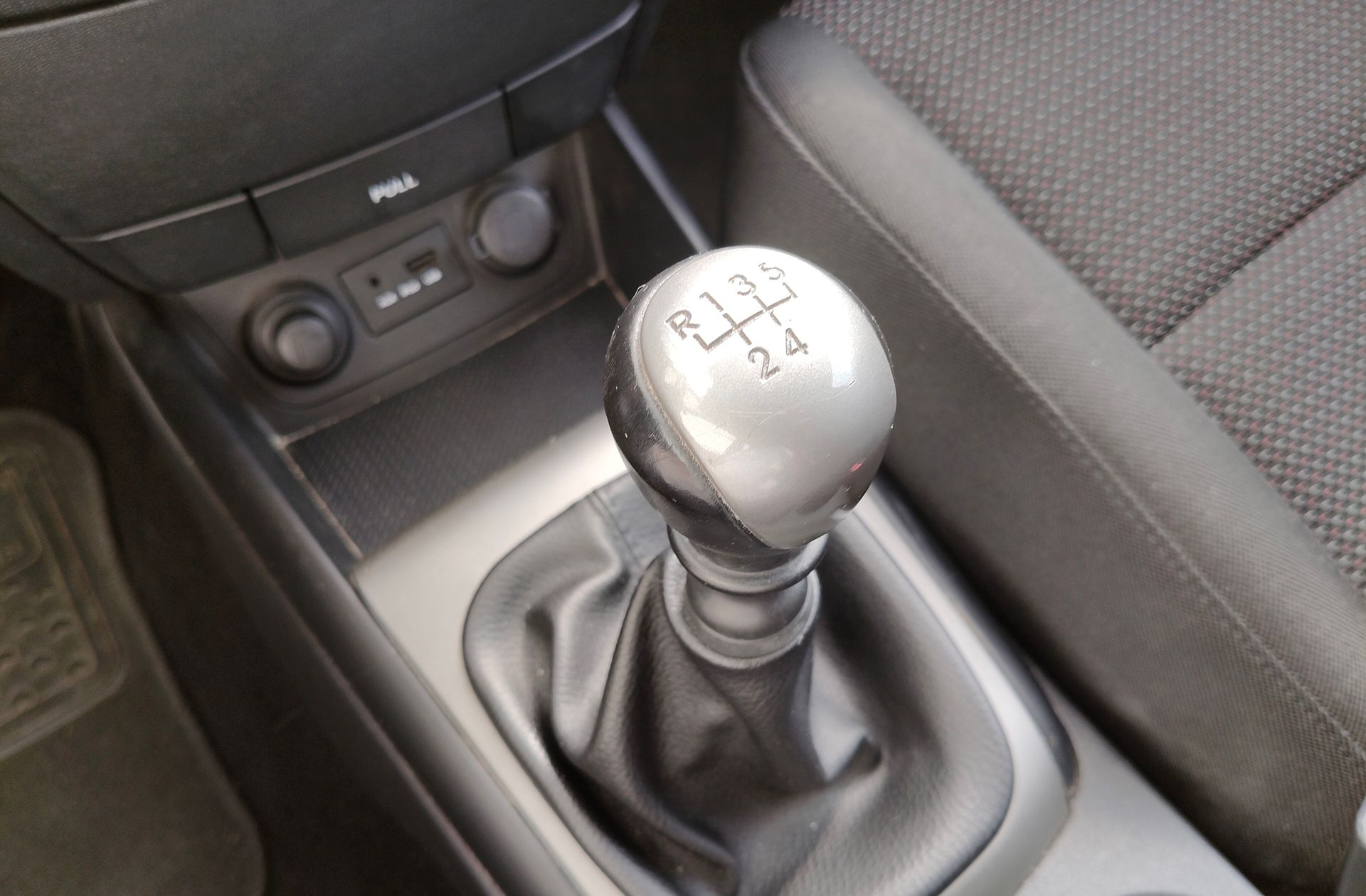 Hyundai i30 1.4 Cvvt Comfort - foto 5