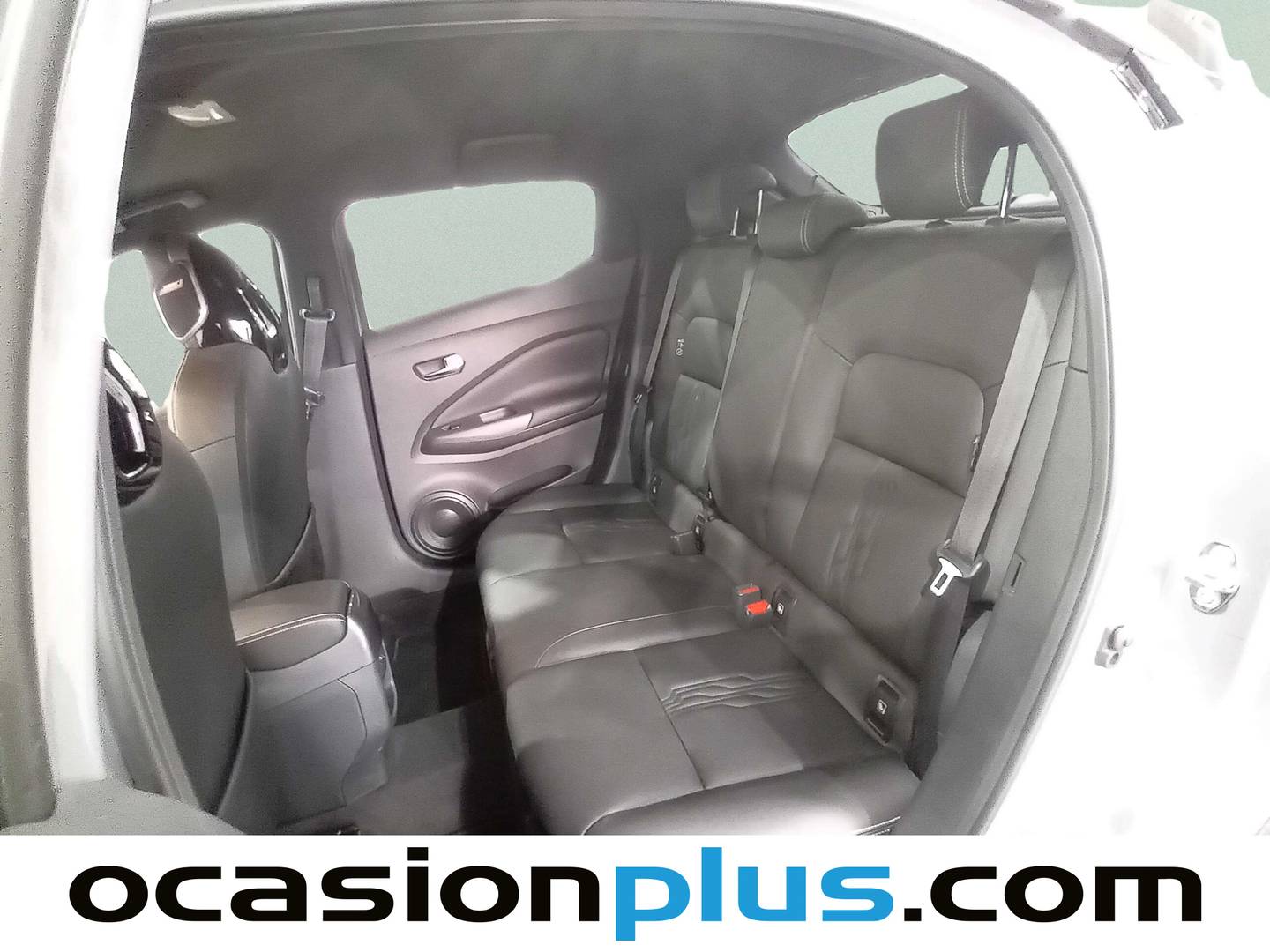 Foto asientos traseros Nissan JUKE Nissan Juke DIG-T 114 N-Design Silver 4X2 (114 CV)