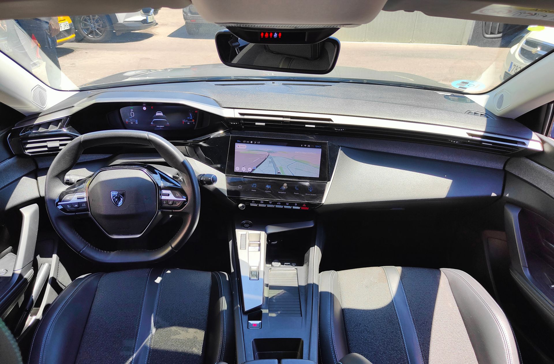 Peugeot 308 BlueHDi 130 Allure EAT8 - foto 6