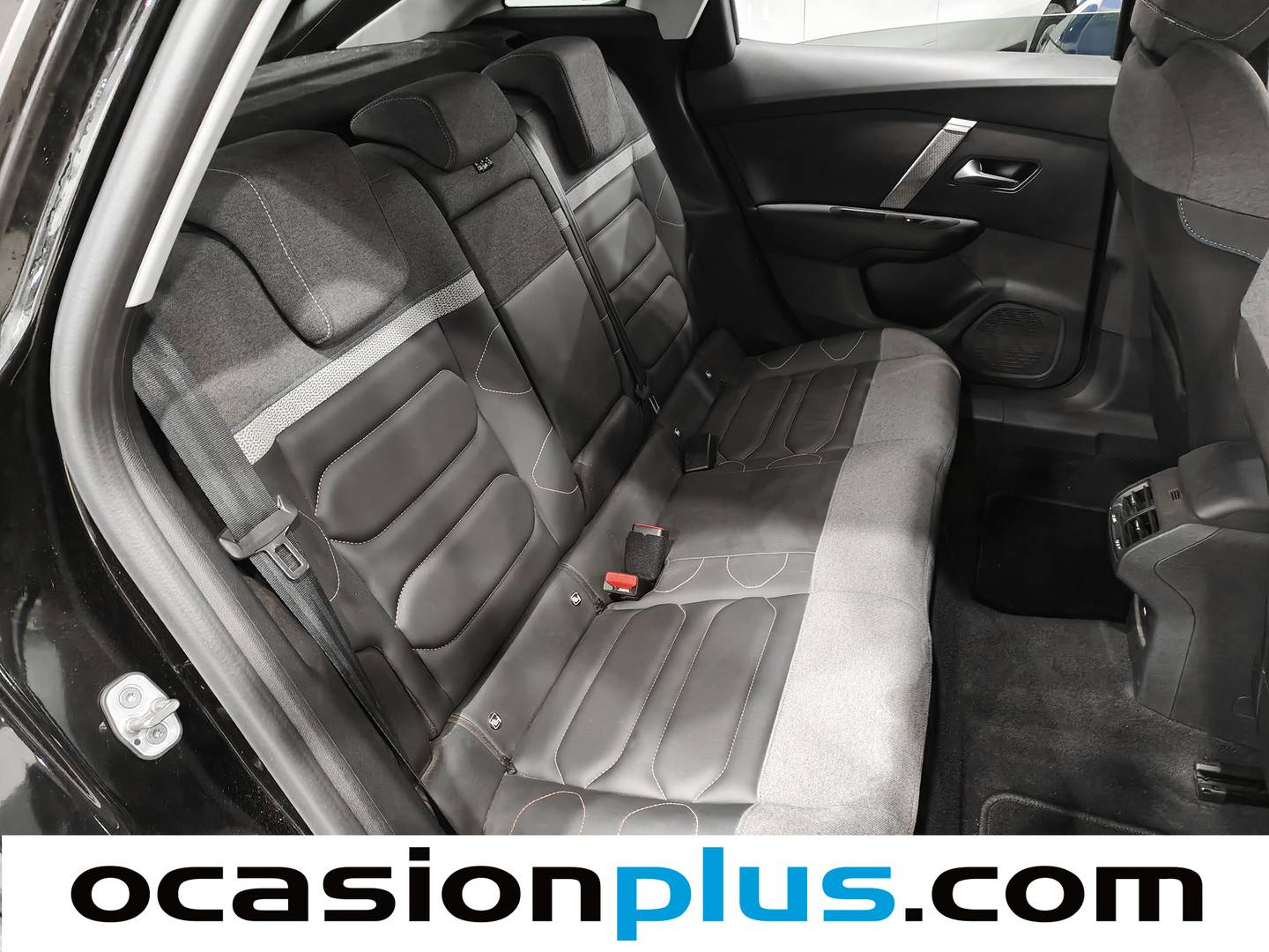 Foto Citroën C4 Citroën C4 PureTech 130 S&S Shine 96 kW (130 CV)