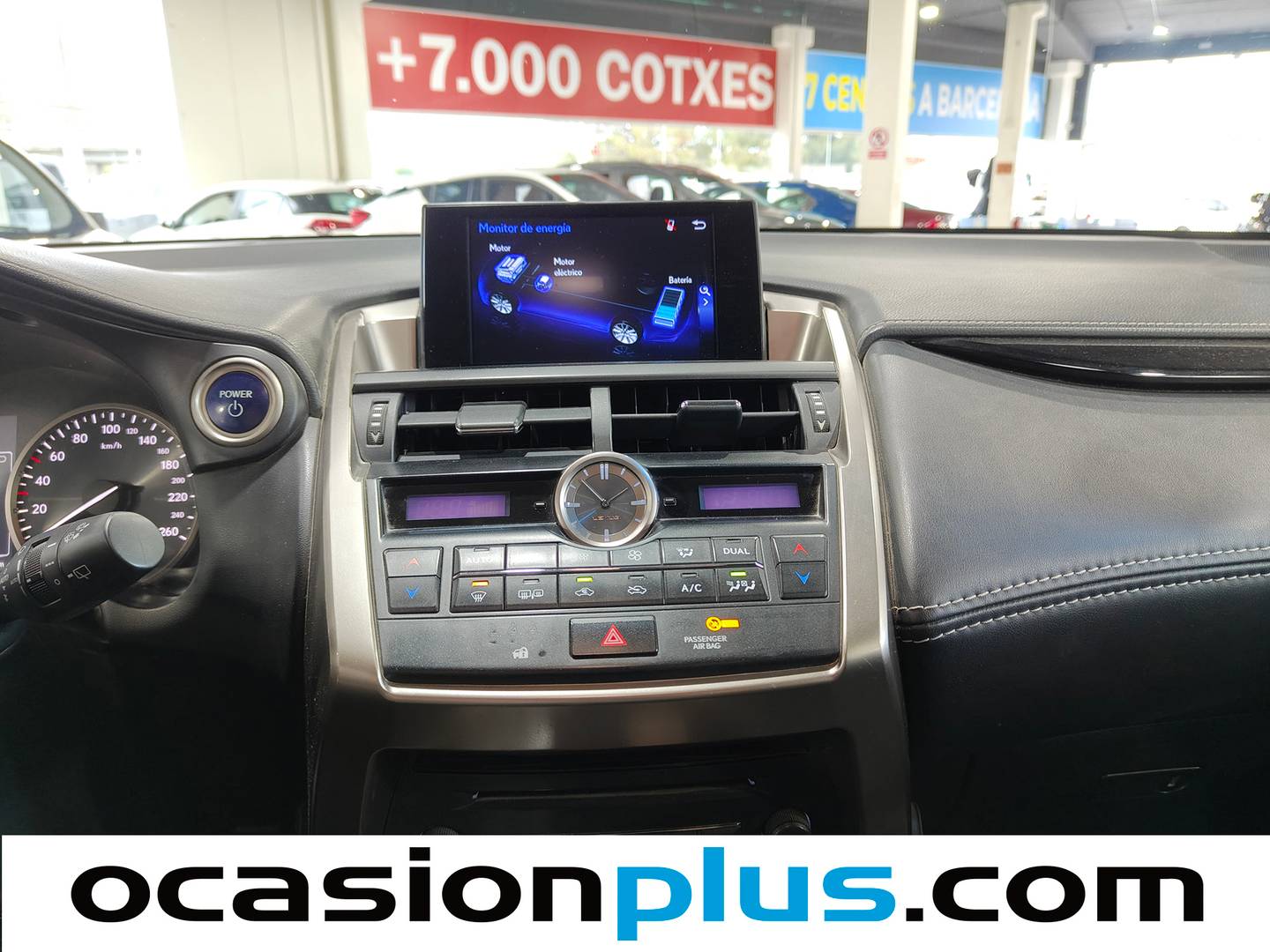 Lexus NX Lexus NX 300h Corporate 2WD + Navibox (197 CV) 2016