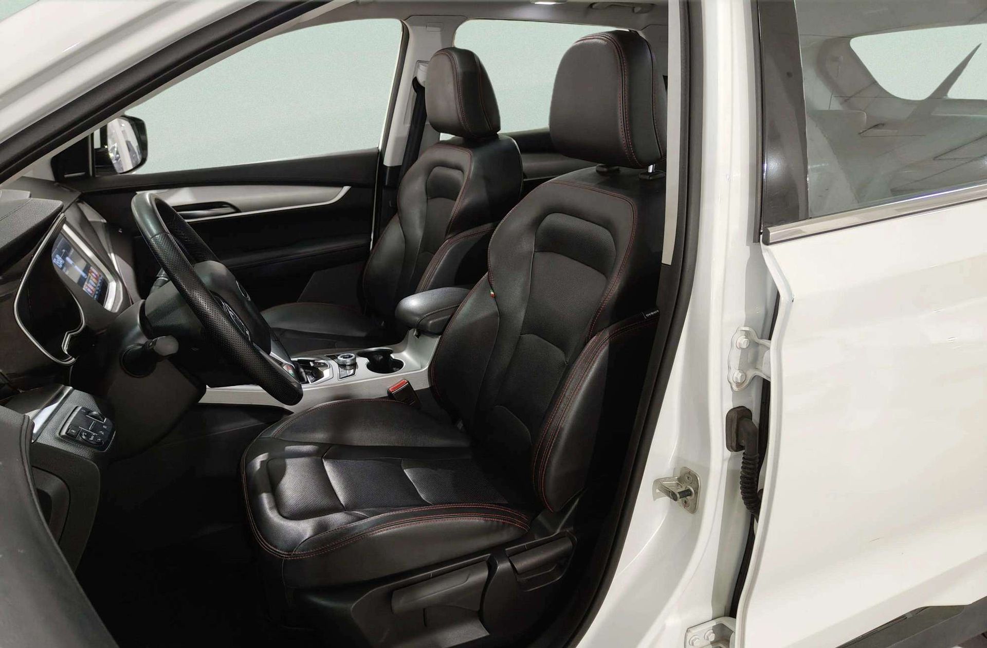 SWM G01 1.5T Luxury - foto 14