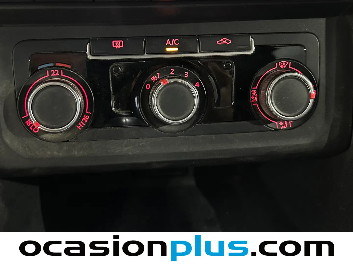 Foto Volkswagen Amarok Volkswagen Amarok 3.0 TDI CD Conect 4Motion (163 CV)