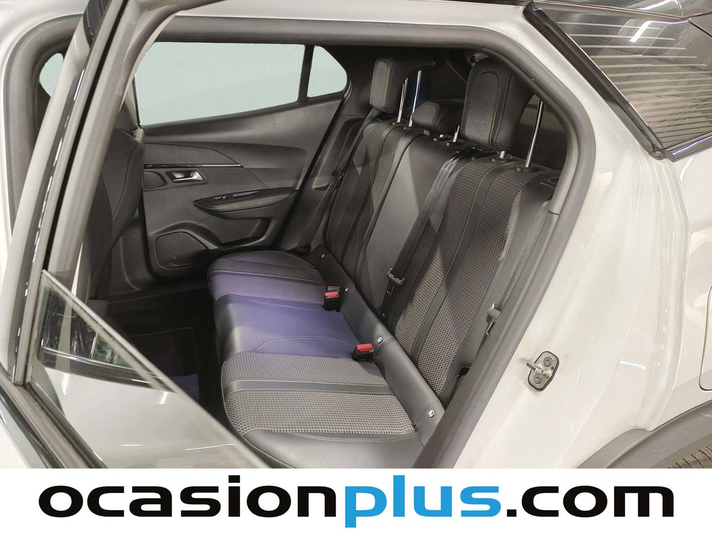 Foto asientos traseros Peugeot 2008 Peugeot 2008 PureTech 130 S&S GT EAT8 (130 CV)