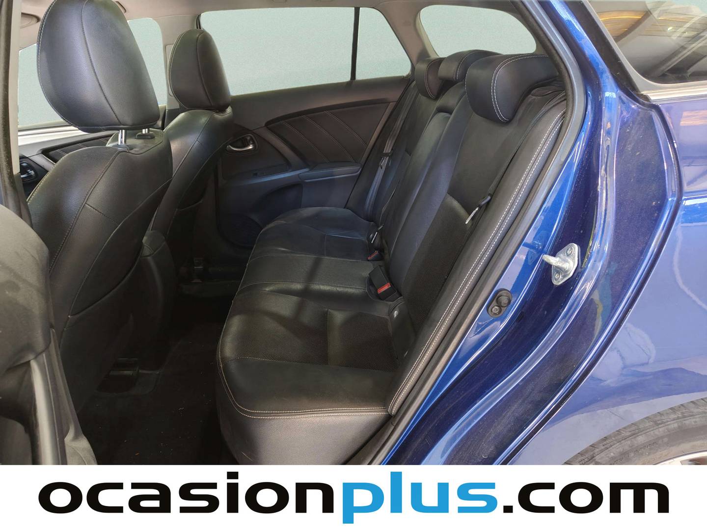Foto asientos traseros Toyota Avensis Toyota Avensis Advance Touring Sports 2.0 150D (143 CV)