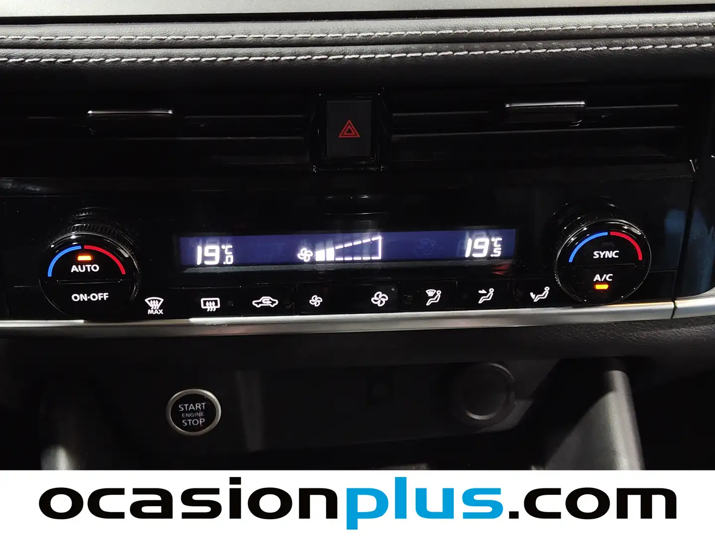 Foto Nissan QASHQAI Nissan Qashqai DIG-T 140 N-Connecta (140 CV)