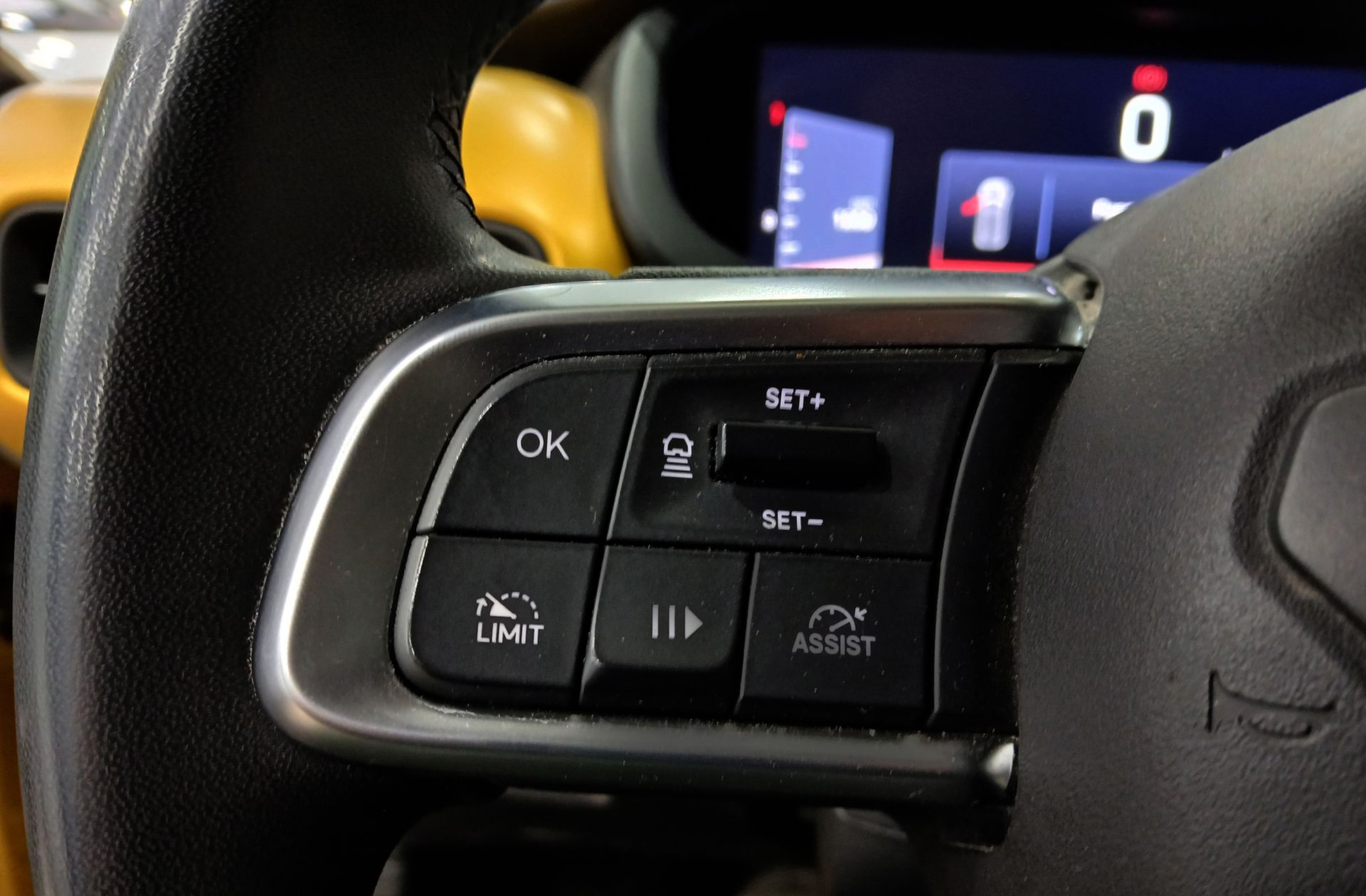 Jeep Avenger 1.2 G Summit - foto 26