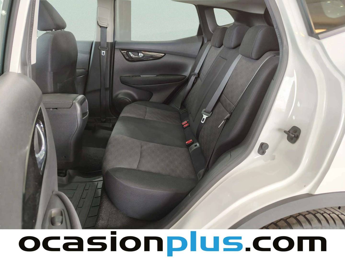 Foto asientos traseros Nissan QASHQAI Nissan Qashqai 1.6 dCi N-Tec 4x2 XTronic (130 CV)