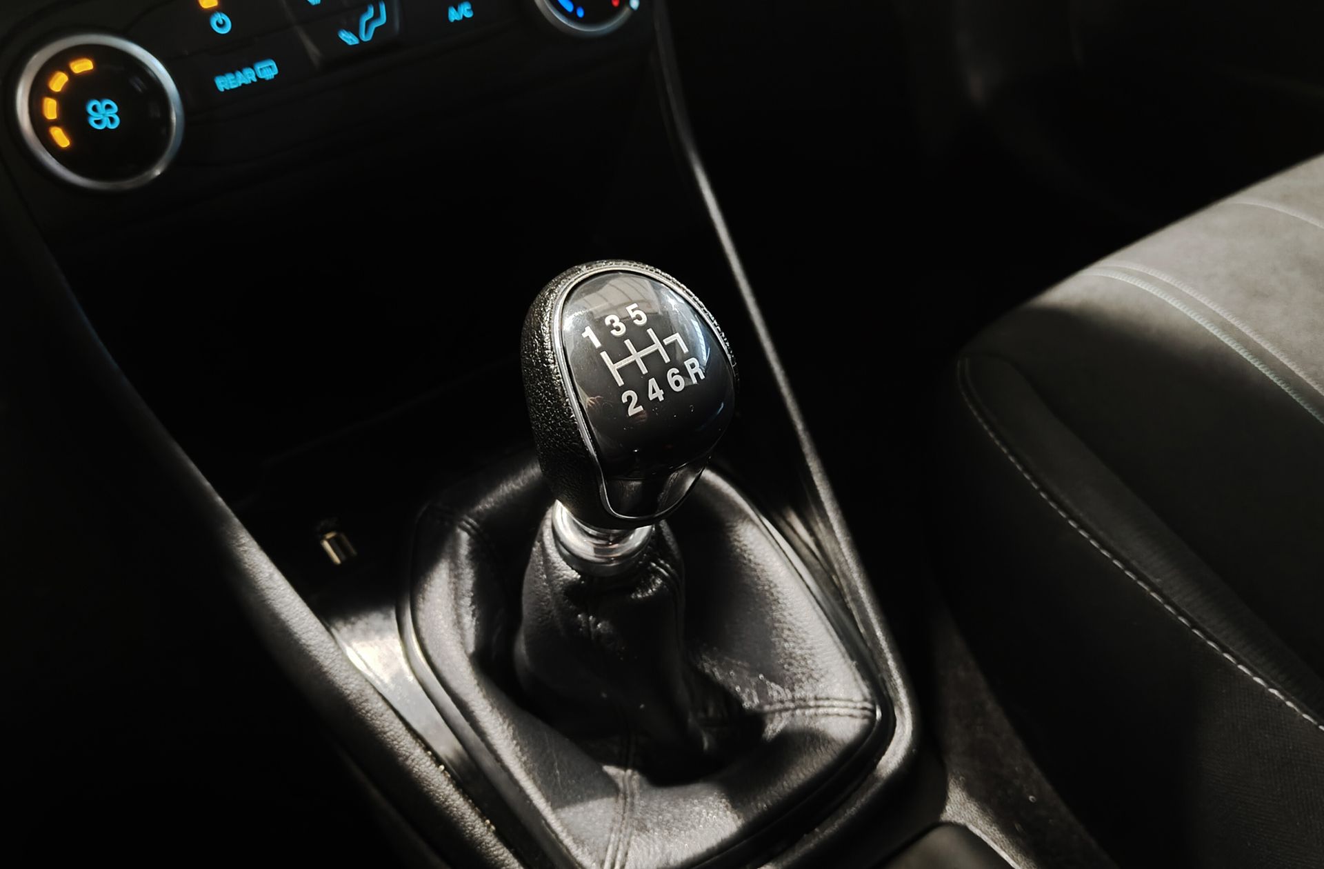 Ford Fiesta 1.5 TDCi Trend - foto 5