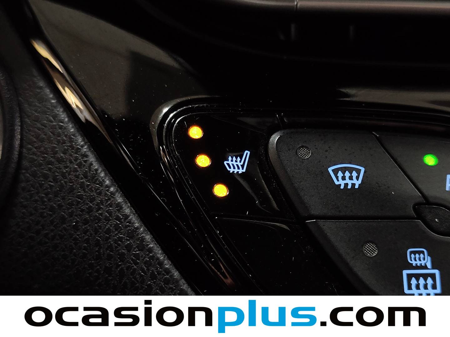 Equipamiento del Toyota C-HR Toyota C-HR 1.8 125H Advance Plus Luxury (122 CV)
