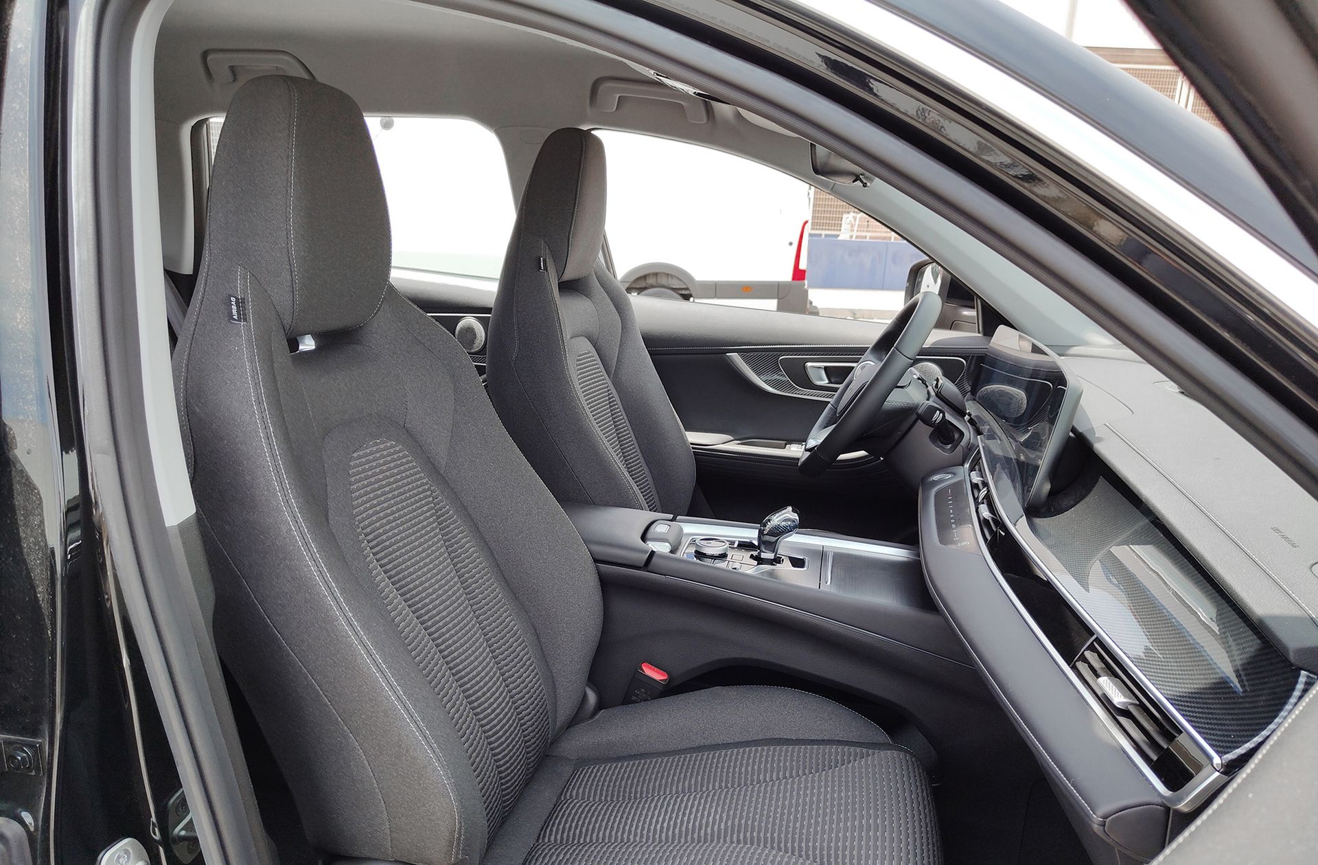 Ebro s700 1.6 T-GDi Comfort DCT - foto 18
