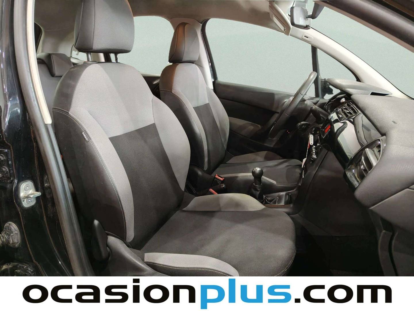 Citroën C3 Citroën C3 PureTech 68 Tonic (68 CV) gasolina