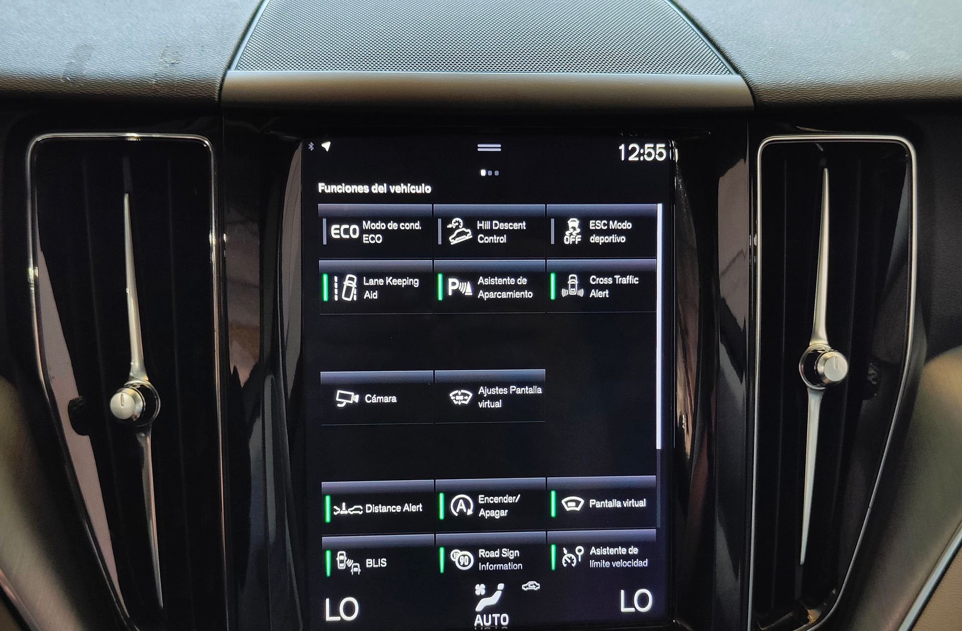 Volvo XC60 D4 Momentum AWD - foto 10