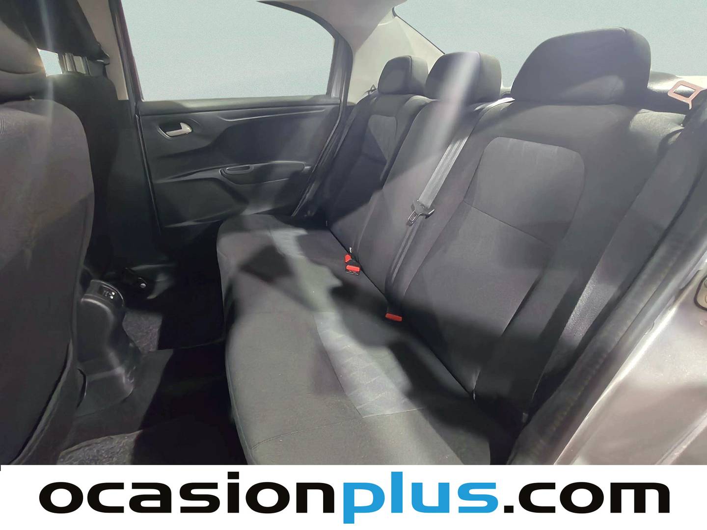 Foto asientos traseros Citroën C-Elysée Citroën C-Elysee PureTech 82 Shine (82 CV)