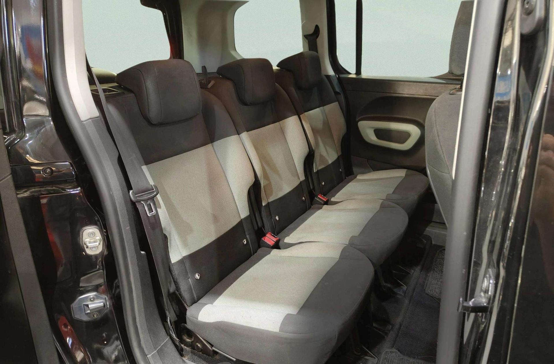 Citroën Berlingo BlueHDi 130 Talla M Shine - foto 15
