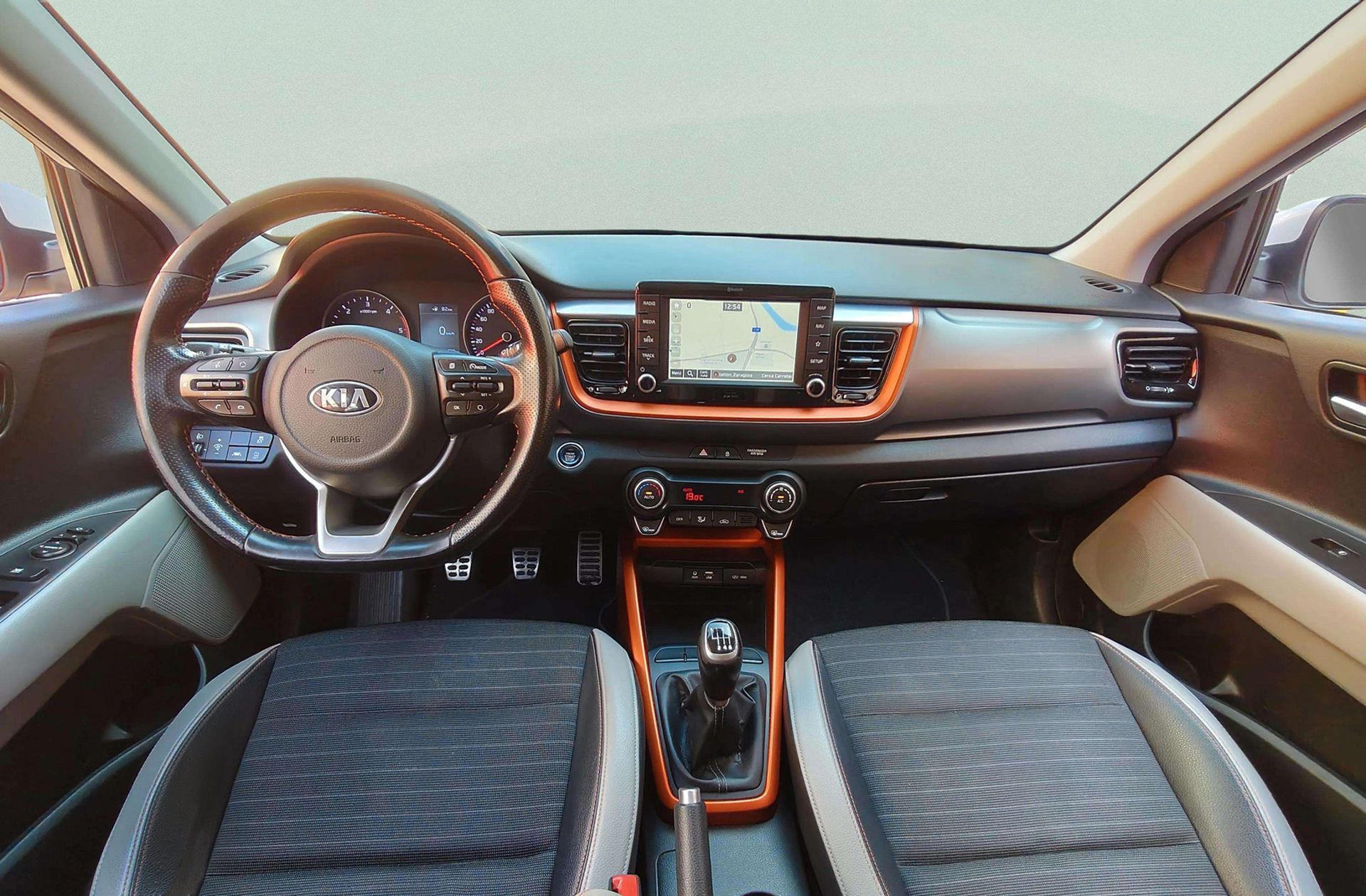 Kia Stonic 1.6 CRDi VGT Eco-Dynamic Tech - foto 6