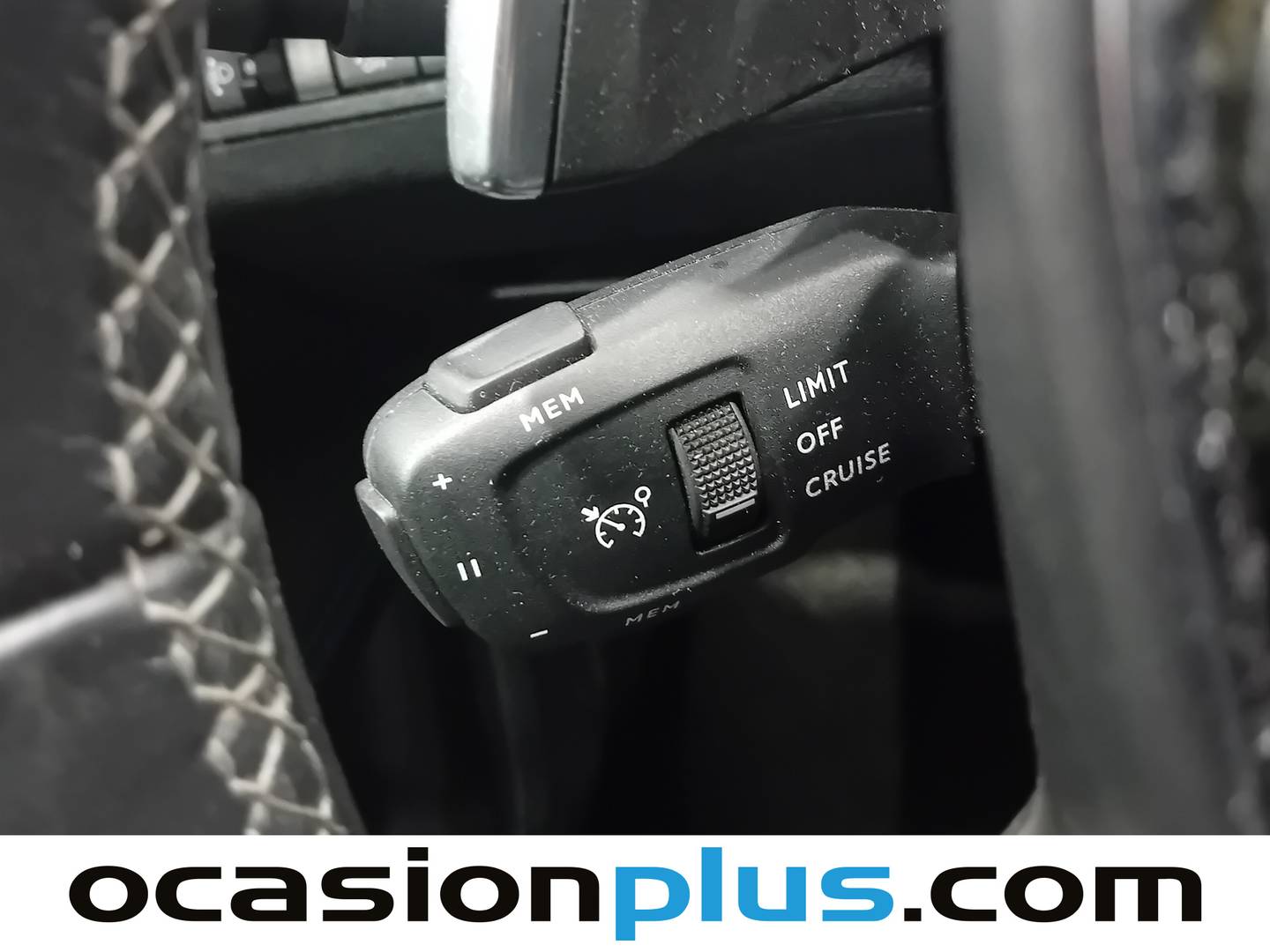 Foto Peugeot 3008 Hybrid Peugeot 3008 Hybrid 300 Allure Pack e-EAT8 (300 CV)