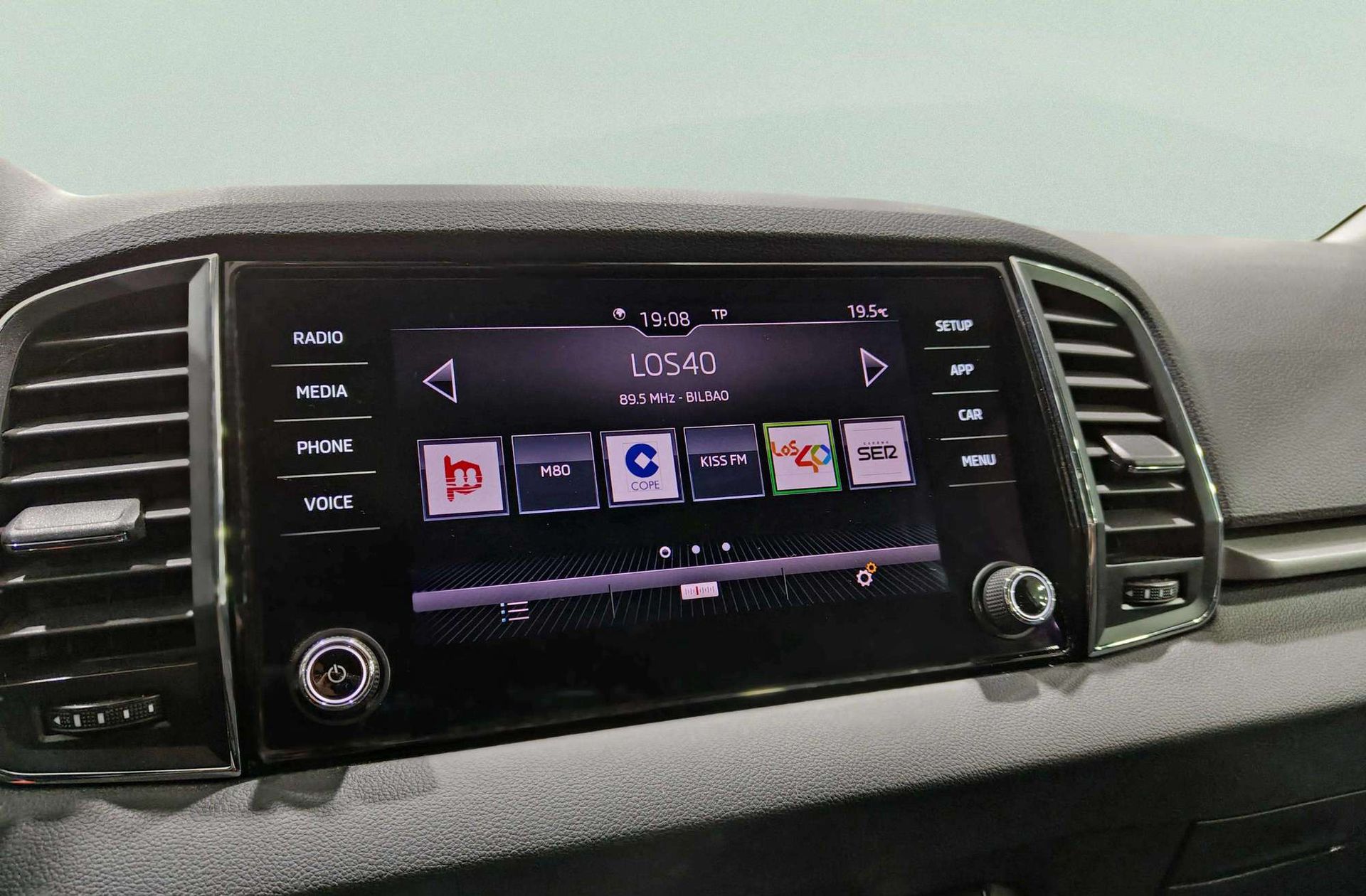 Škoda Karoq 1.6 TDI Ambition - foto 36