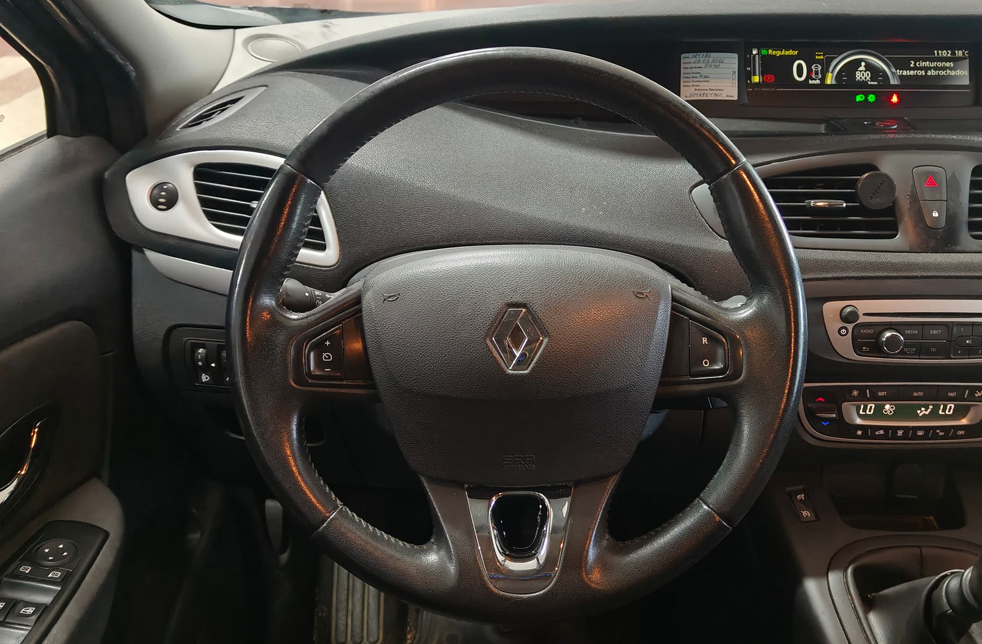 Renault Scénic TCe 115 Energy Authentique - foto 17