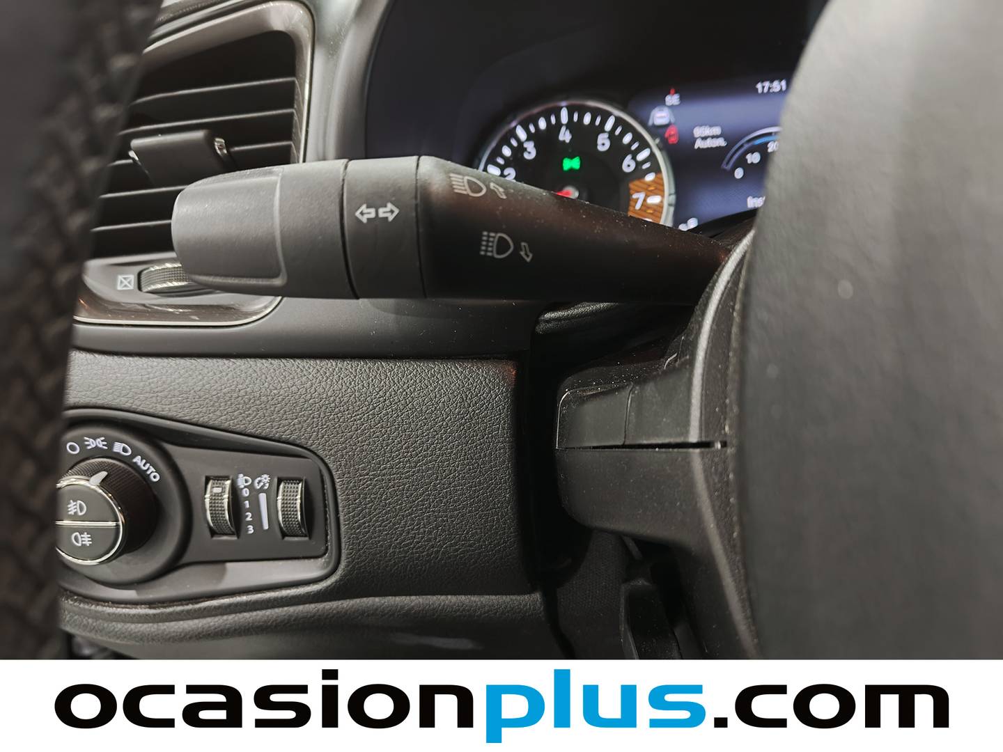 Foto Jeep Renegade Jeep Renegade eHybrid 1.5 Limited ATX  (130 CV)