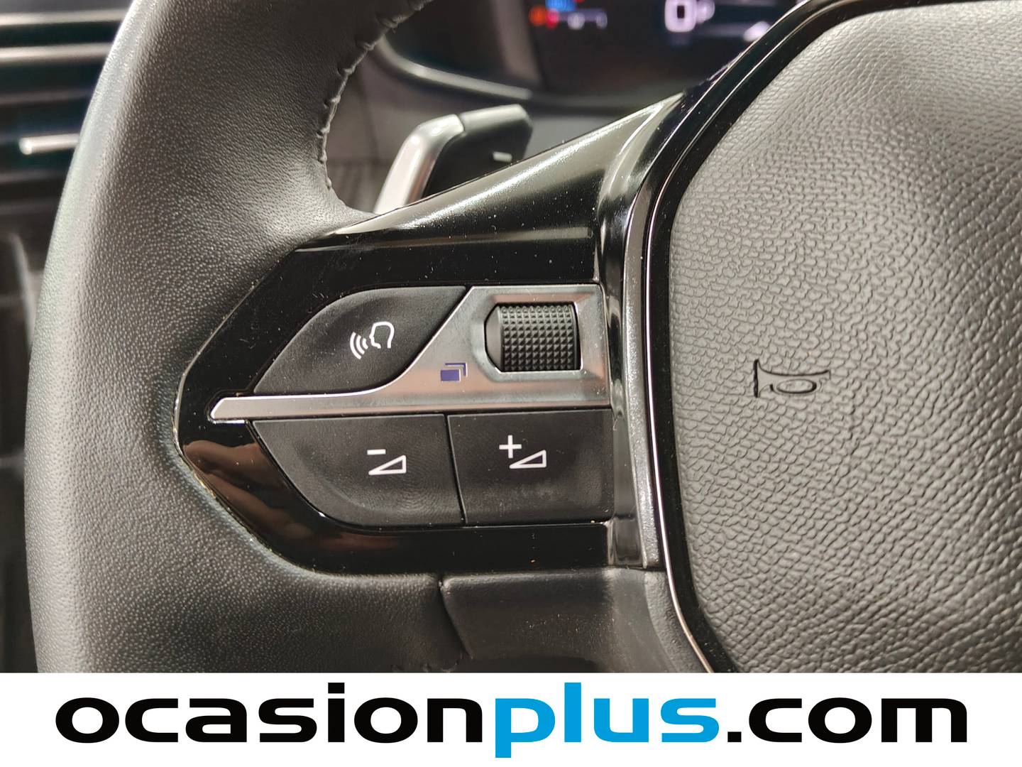 Peugeot 2008 Peugeot 2008 Allure Hybrid eDCS6 (145 CV) seminuevo