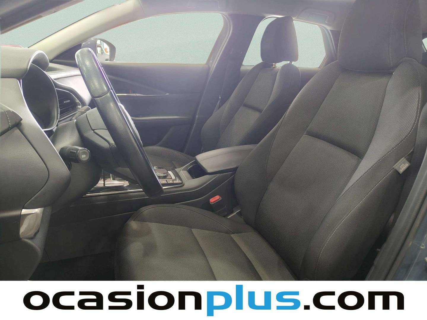 Foto asientos delanteros Mazda CX-30 Mazda CX-30 2.0 Skyactiv-X Evolution 2WD (186 CV)