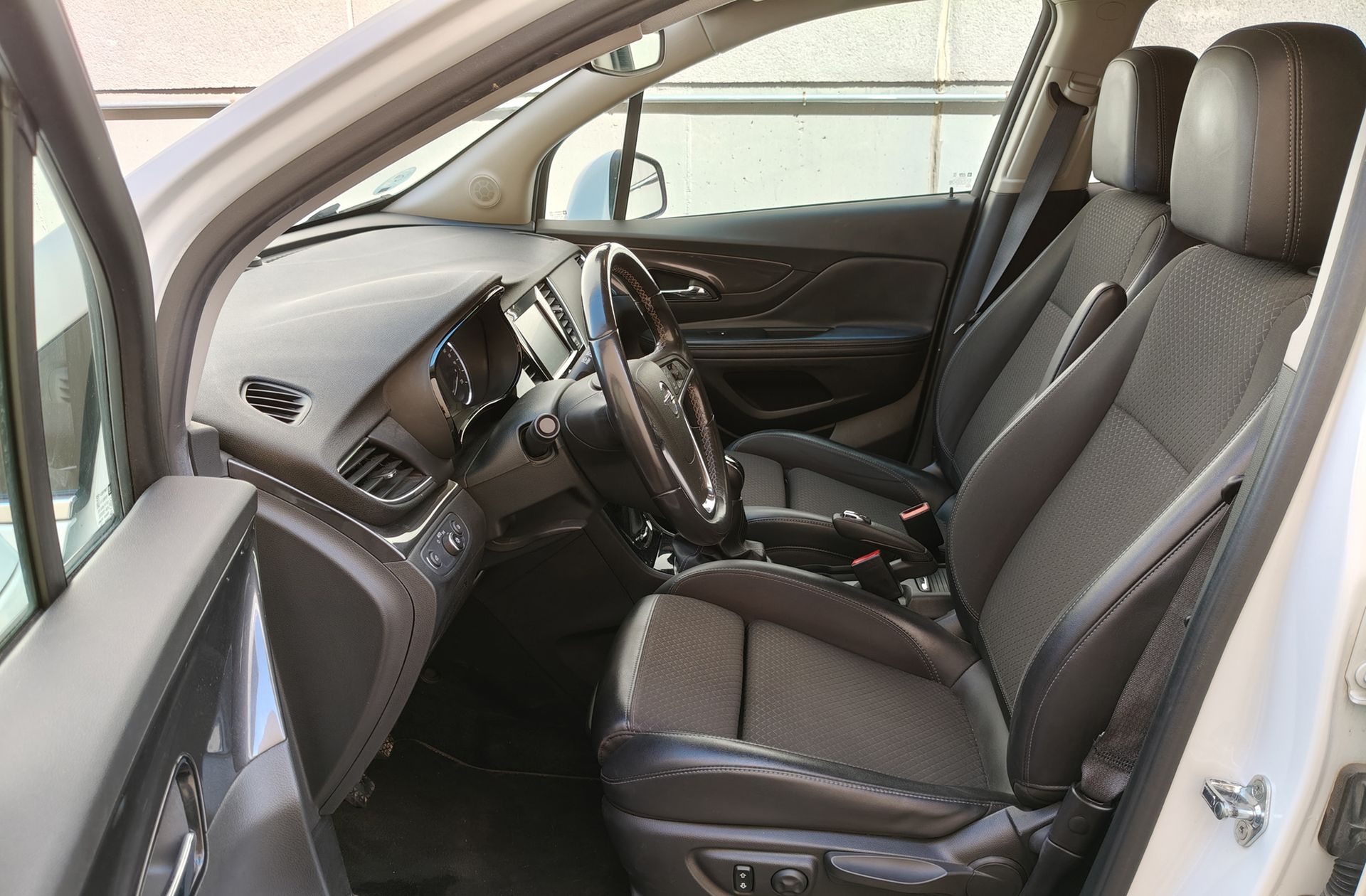 Opel Mokka 1.6 CDTi Innovation 4x2 - foto 10