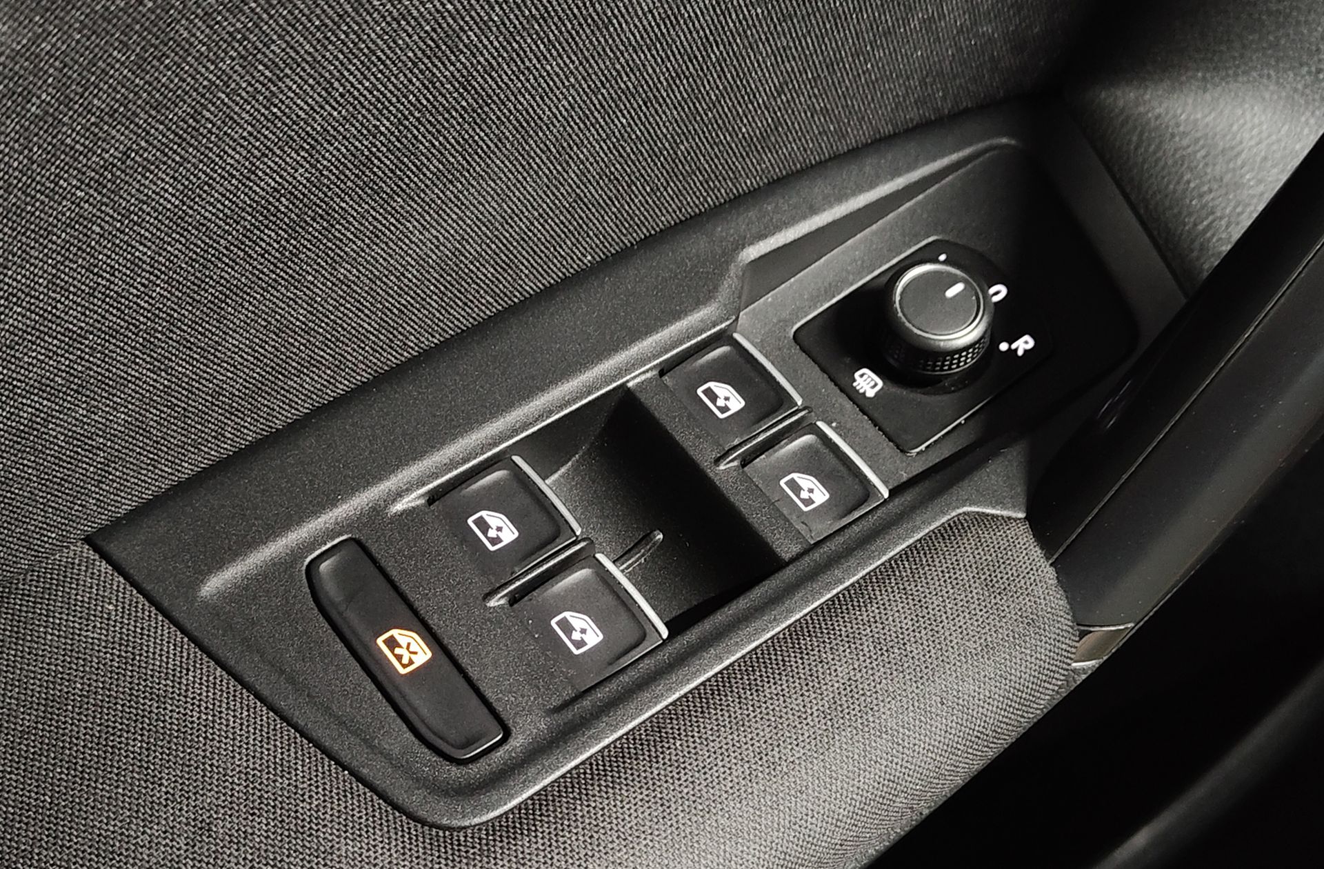 Volkswagen Tiguan Advance 2.0 TDI DSG - foto 39