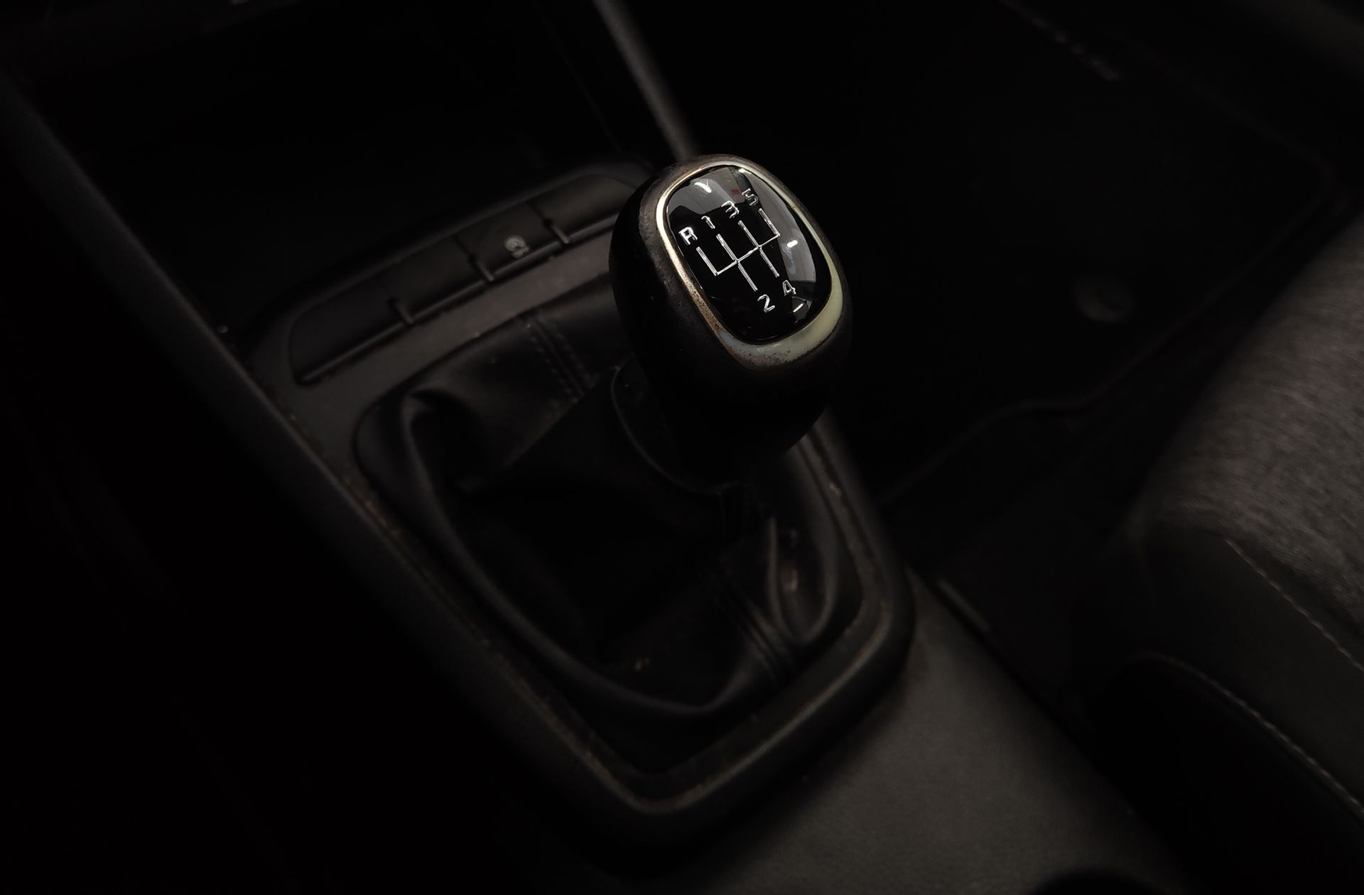 Kia Stonic 1.0 T-GDi Concept - foto 5