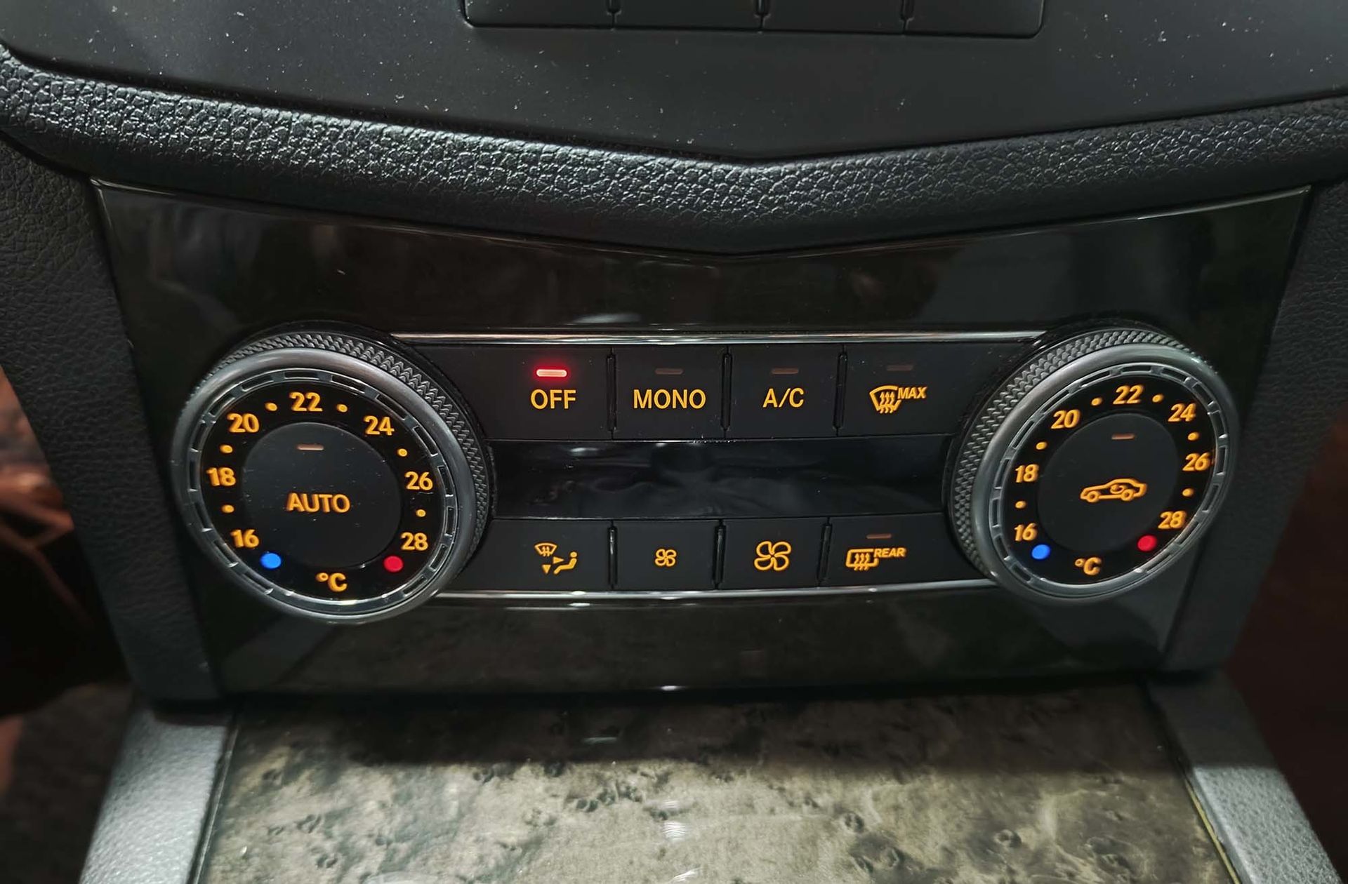Mercedes-Benz Clase C C 350 Avantgarde - foto 26
