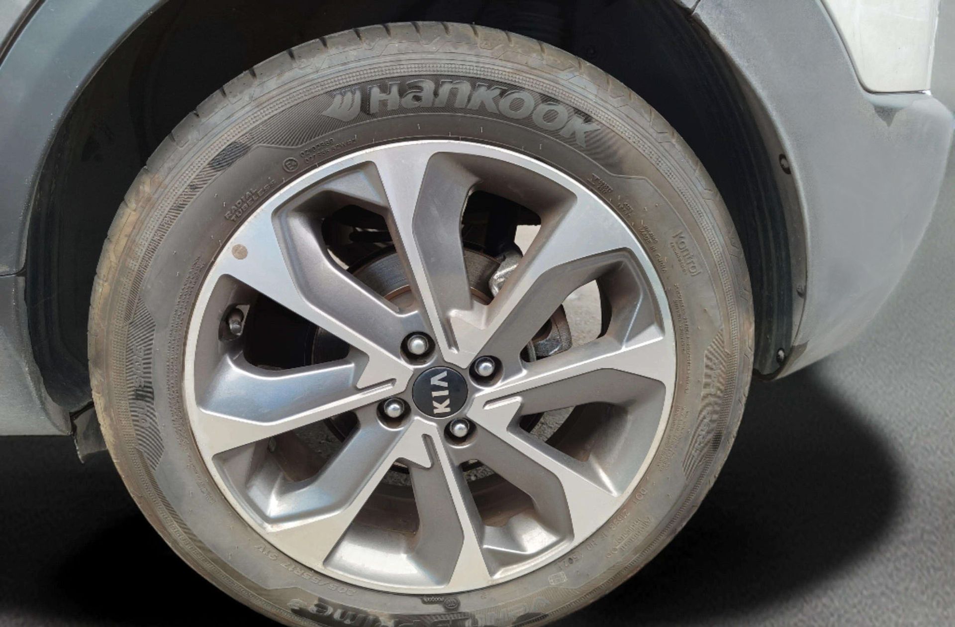 Kia Stonic 1.0 T-GDi Tech DCT - foto 31