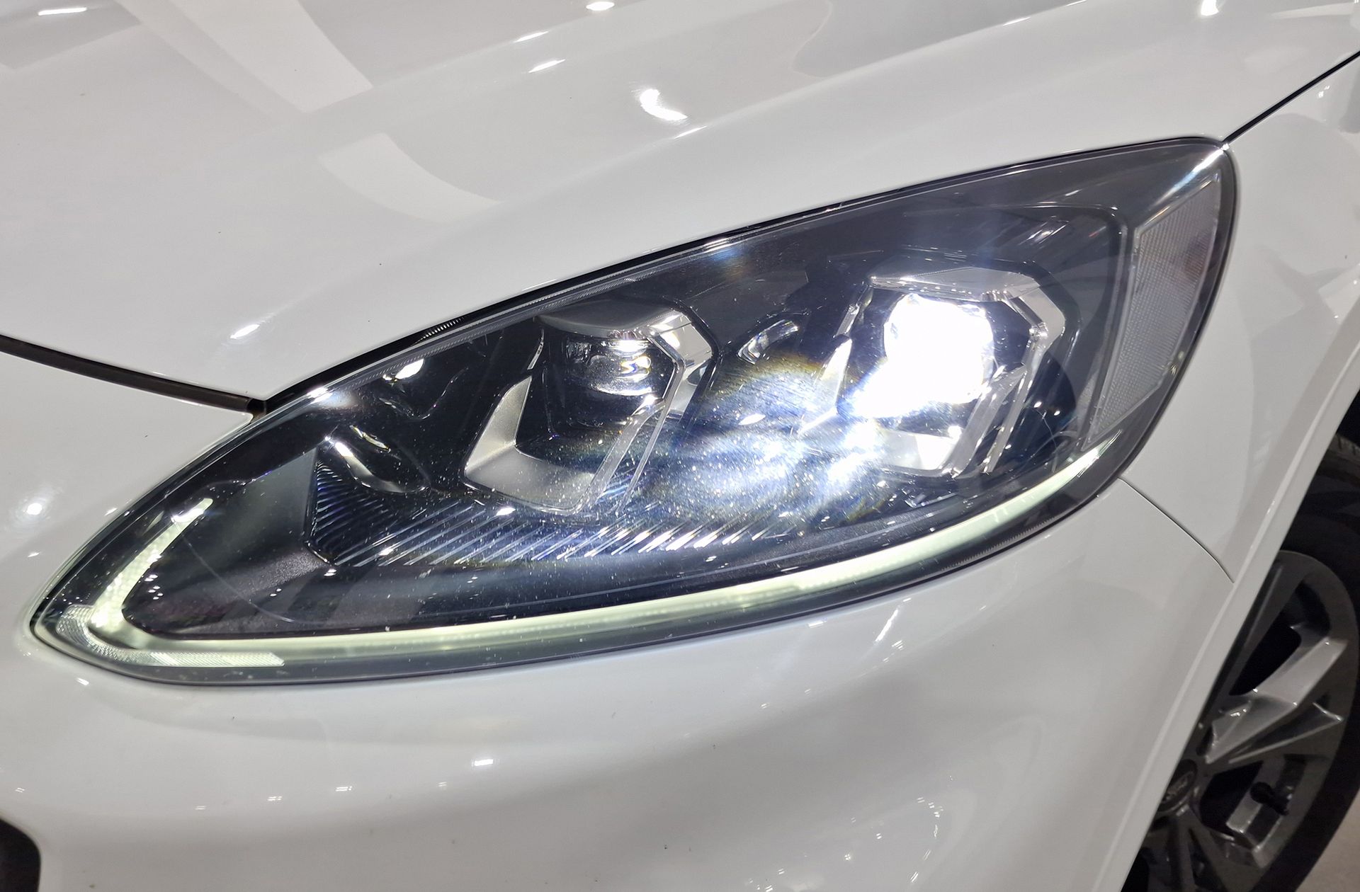 Ford Kuga 1.5 EcoBlue ST-Line - foto 15