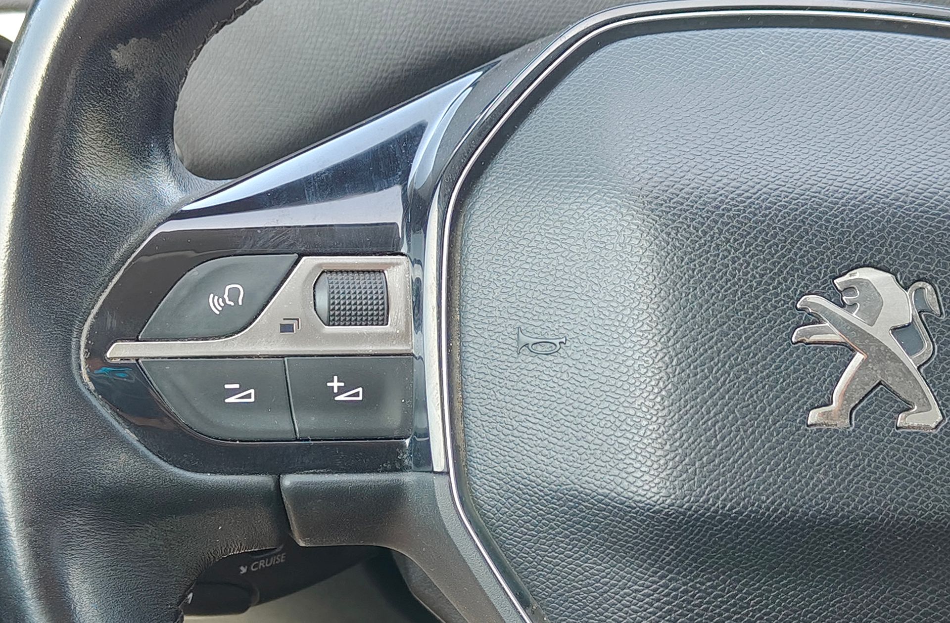 Peugeot 3008 PureTech 130 Active - foto 26