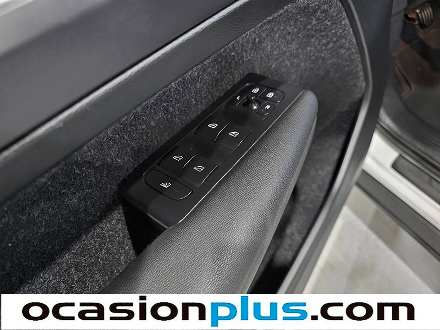 Foto Volvo XC40 Volvo XC40 D3 Momentum (150 CV)