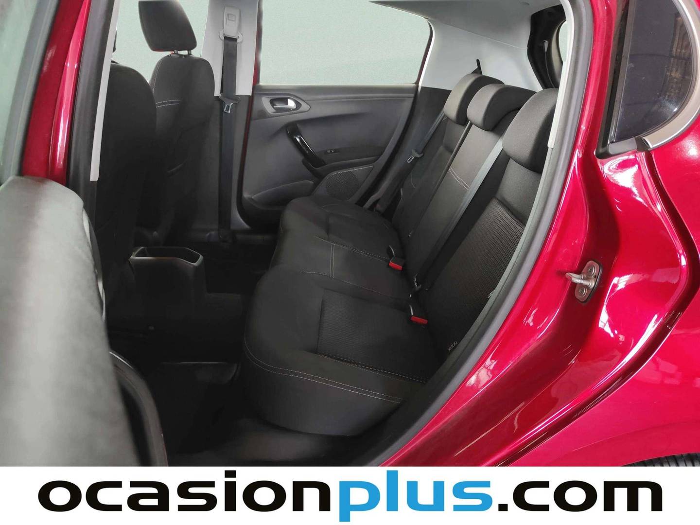 Foto asientos traseros Peugeot 208 Peugeot 208 1.2 PureTech Allure (82 CV)