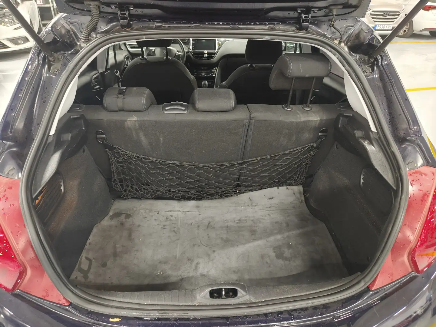 Foto Peugeot 208 Peugeot 208 1.6 e-HDI Allure (92 CV)