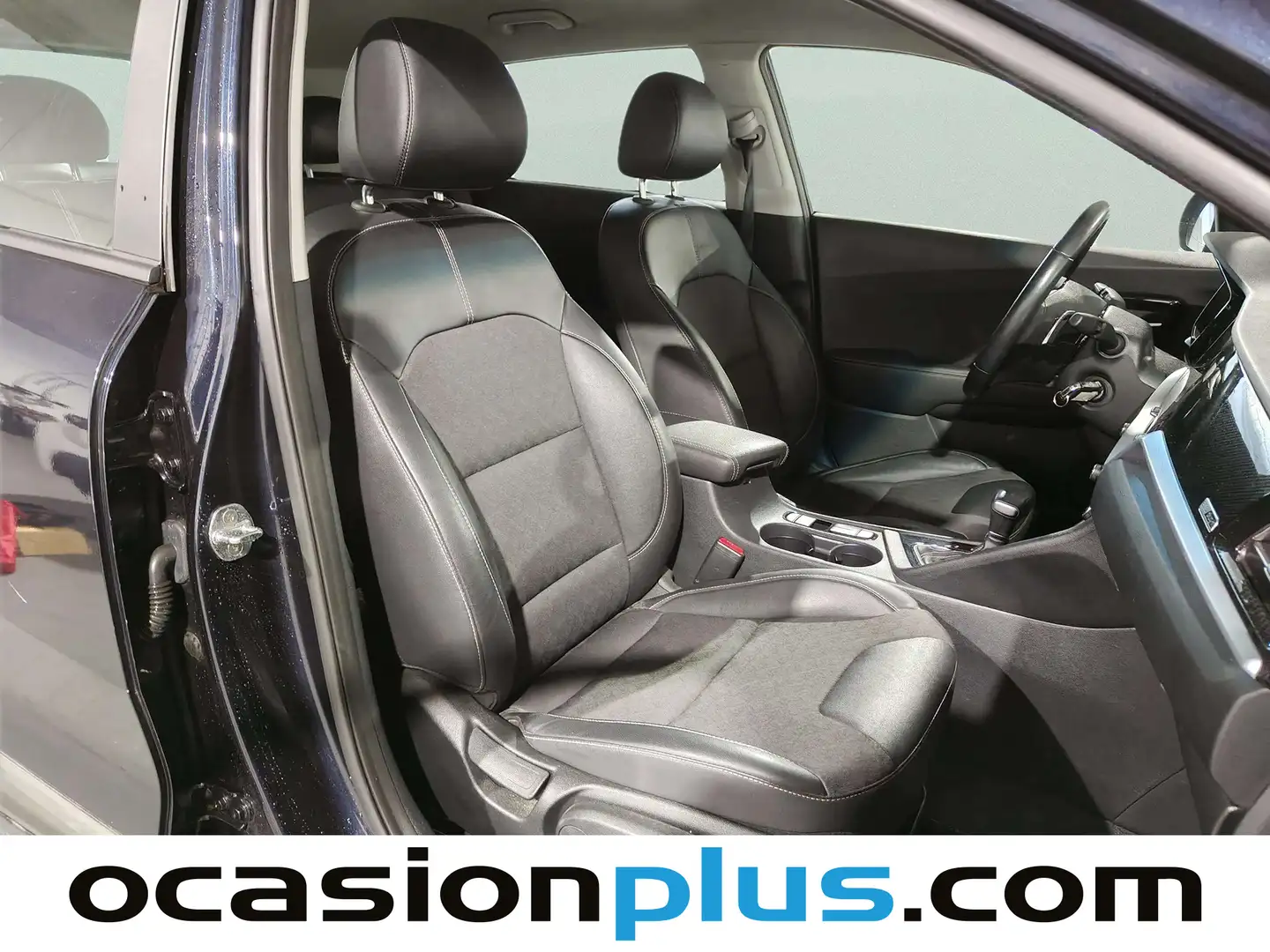 Foto KIA Niro Kia Niro 1.6 GDi PHEV Drive (141 CV)