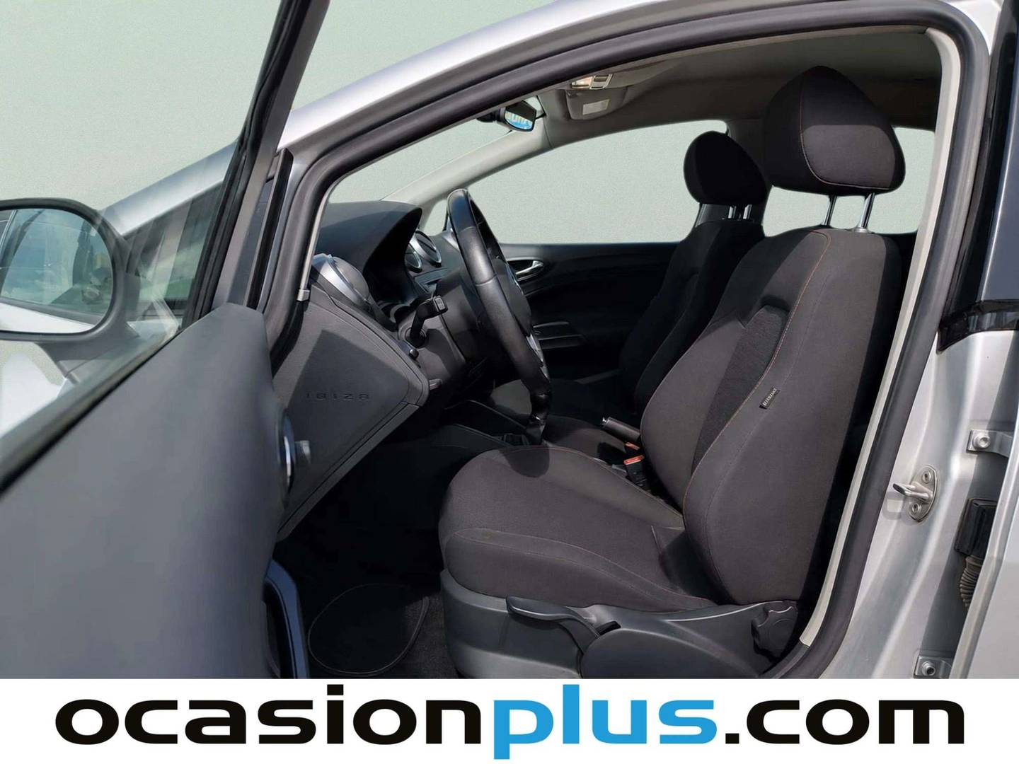 Foto asientos delanteros Seat Ibiza Seat Ibiza 1.4 TDI CR S&S FR (105 CV)