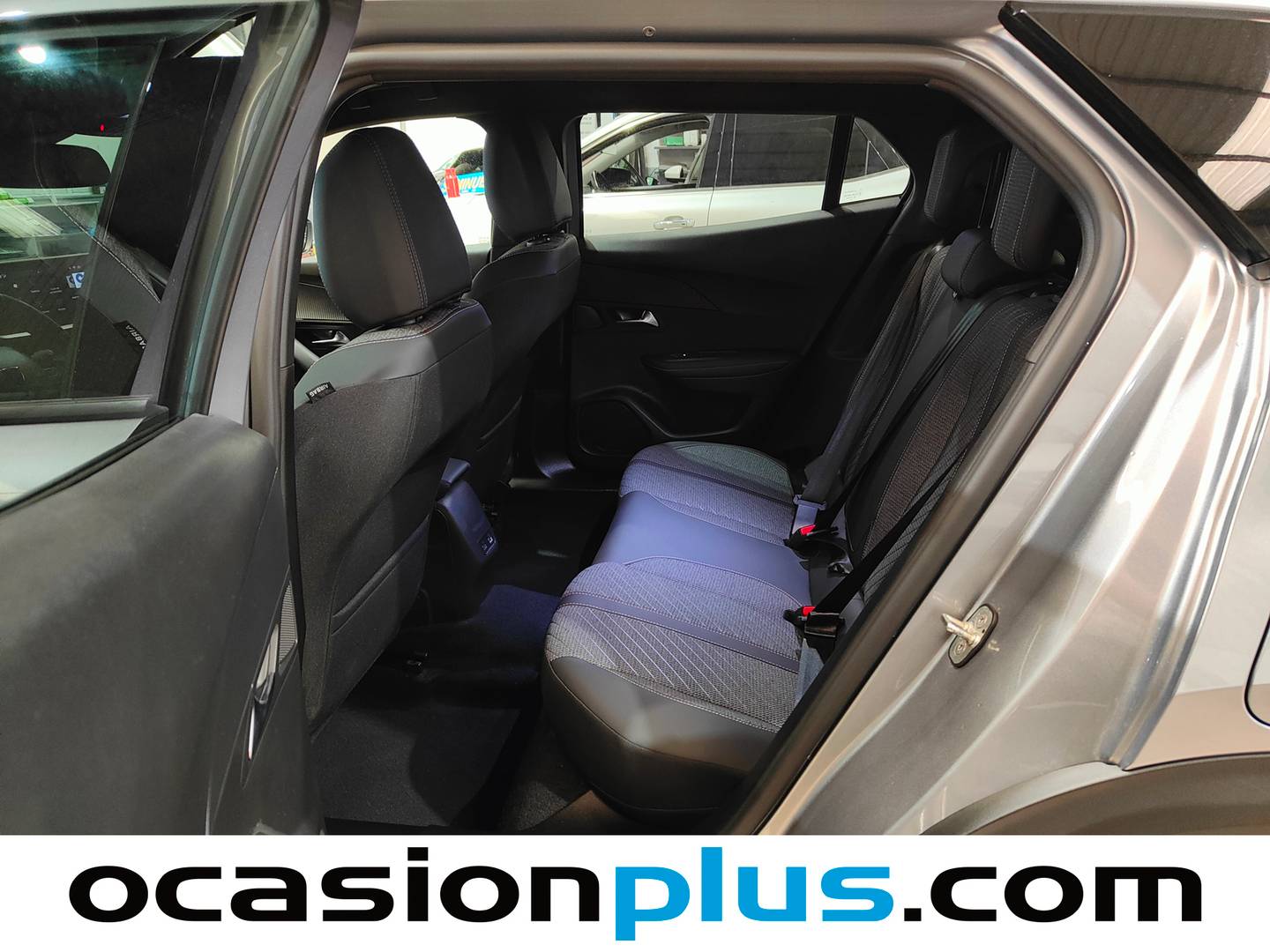 Foto asientos traseros Peugeot 2008 Peugeot 2008 Allure Hybrid eDCS6 (145 CV)