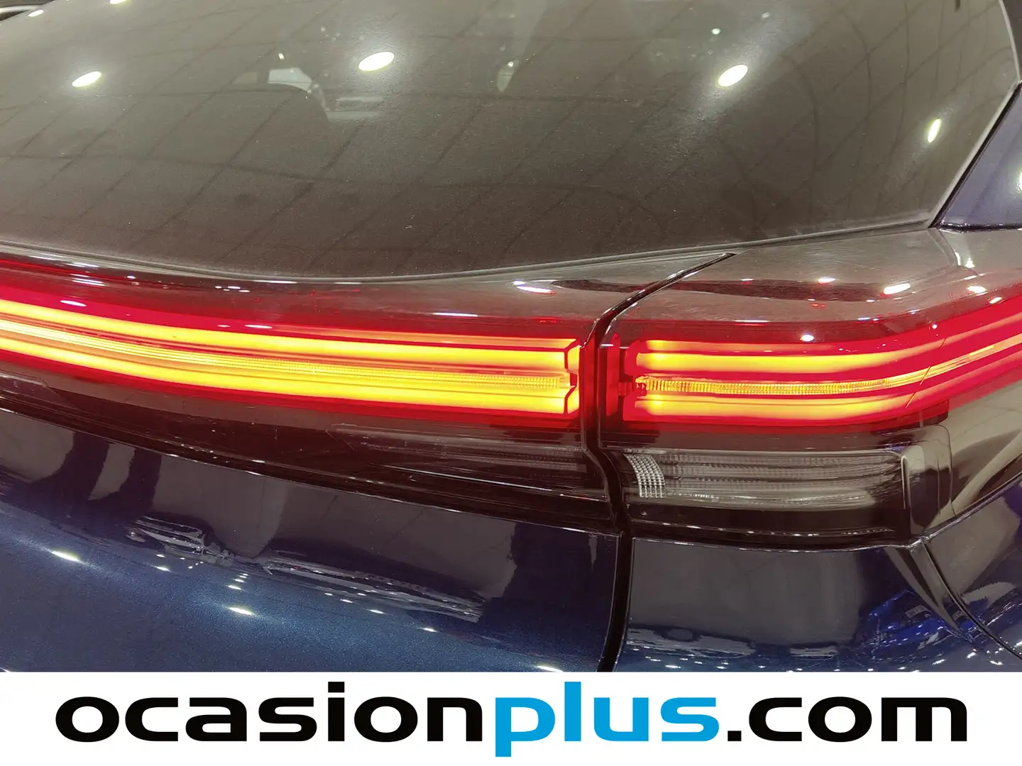 Foto Toyota C-HR Toyota C-HR 140H Advance (140 CV)