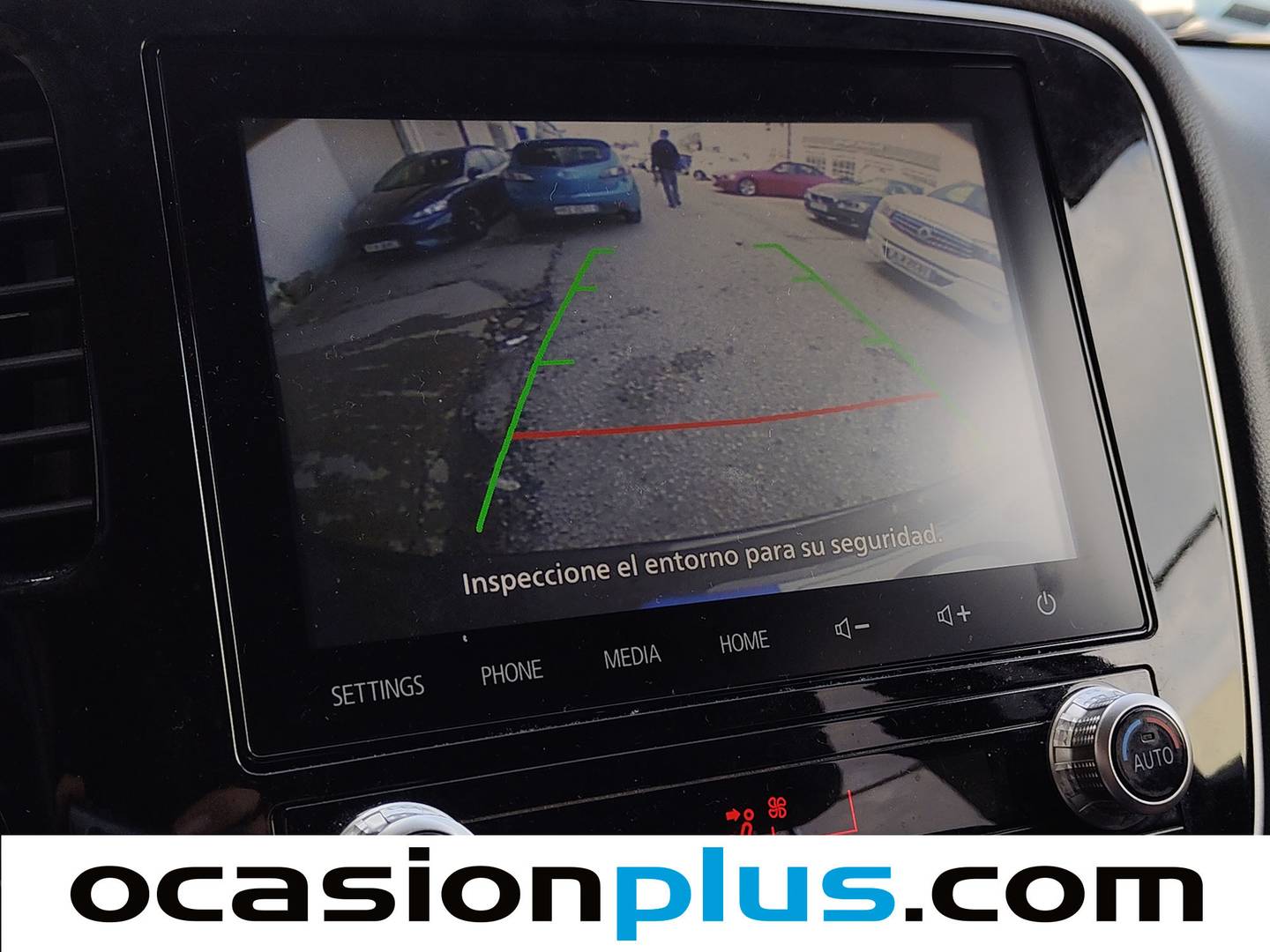 Equipamiento del Mitsubishi Outlander Mitsubishi Outlander 200 MPI Motion 2WD CVT (150 CV)